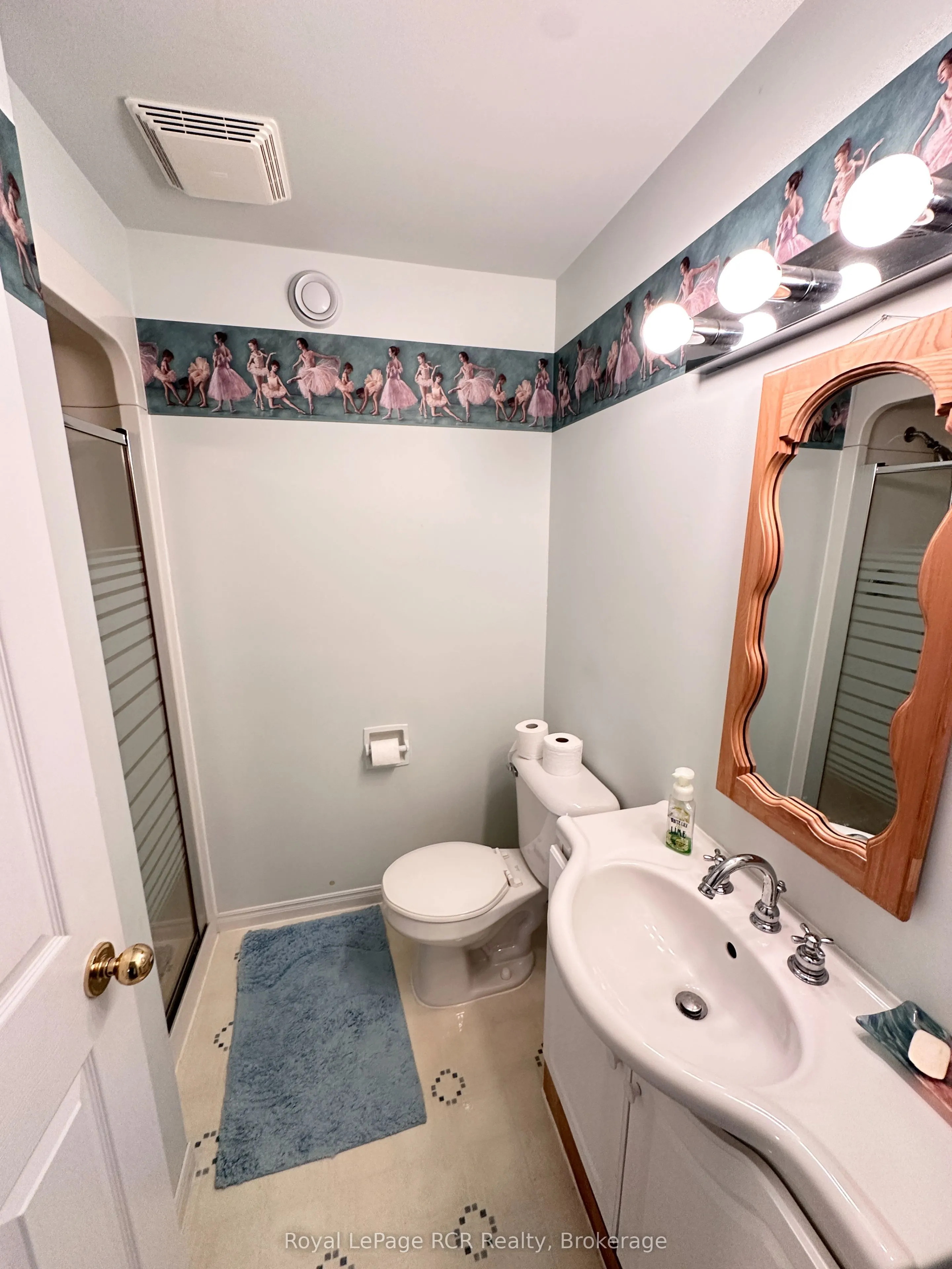 218 4th Street Crescent
