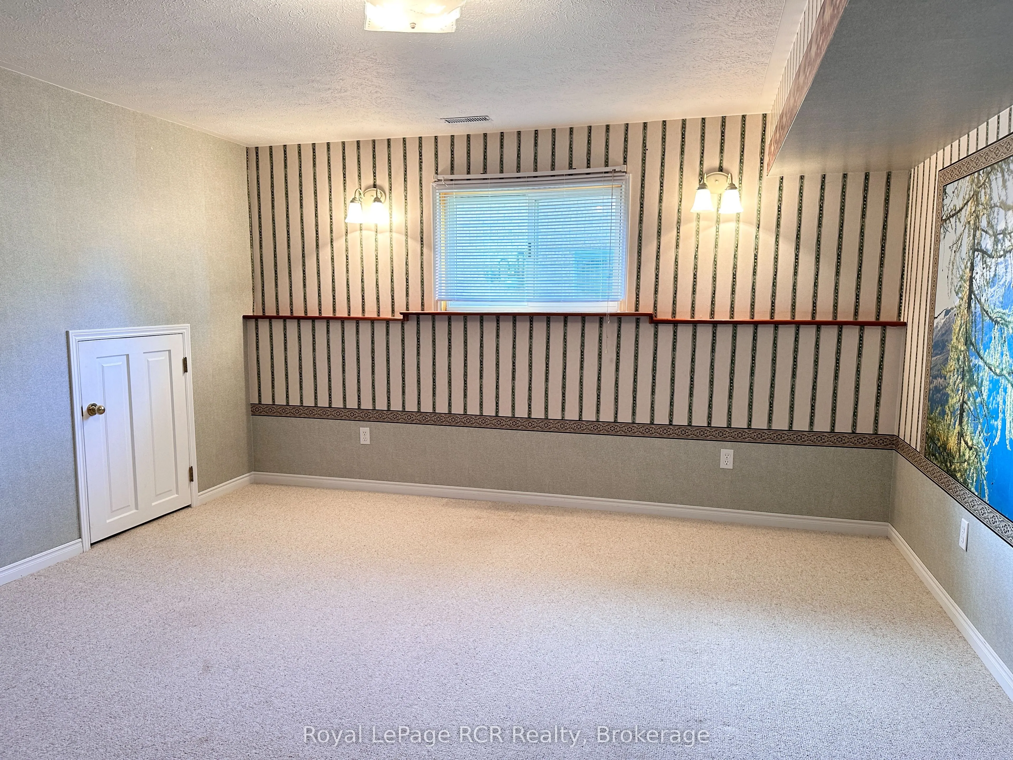 218 4th Street Crescent