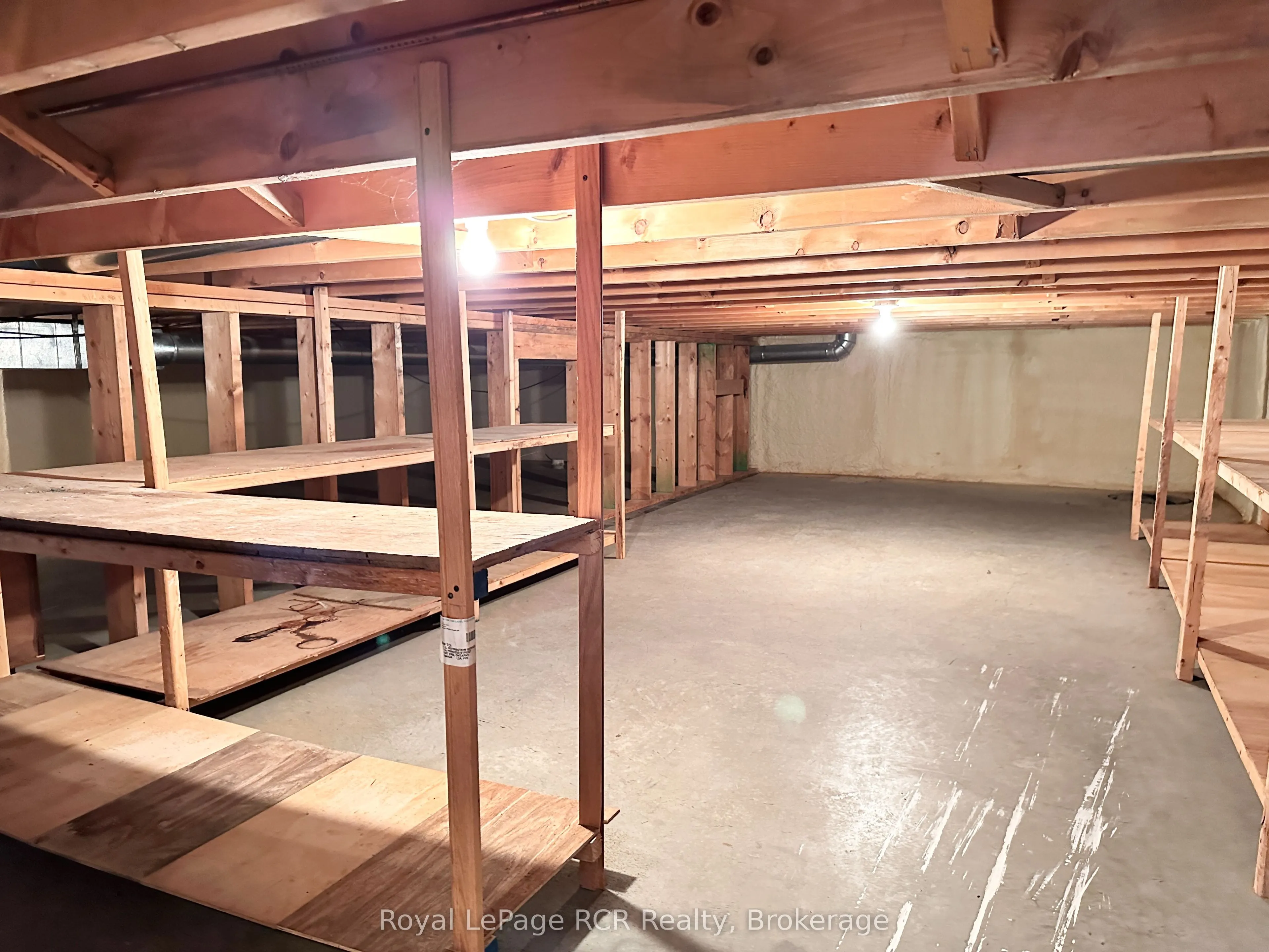 218 4th Street Crescent