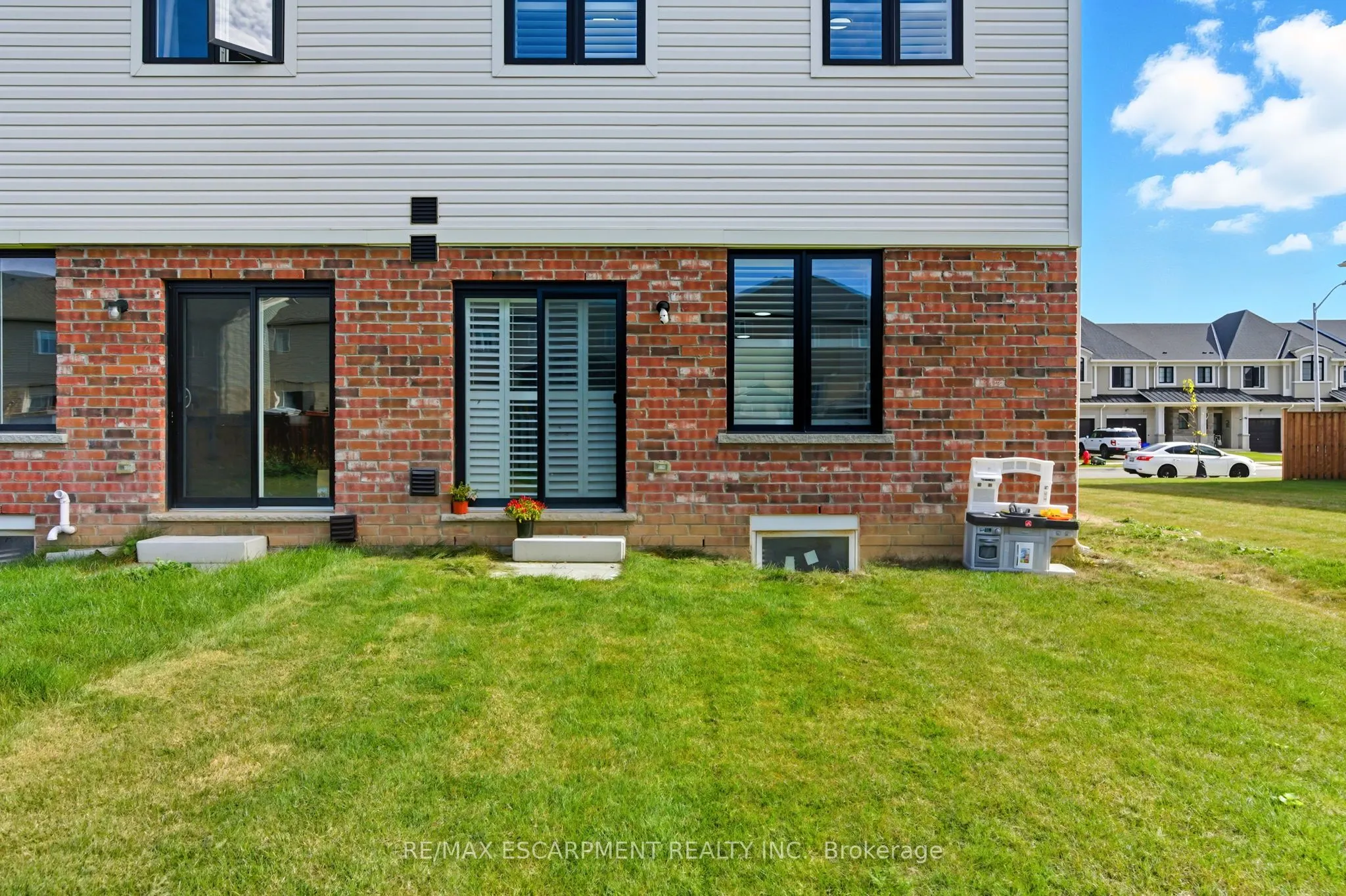 18 Mia Drive