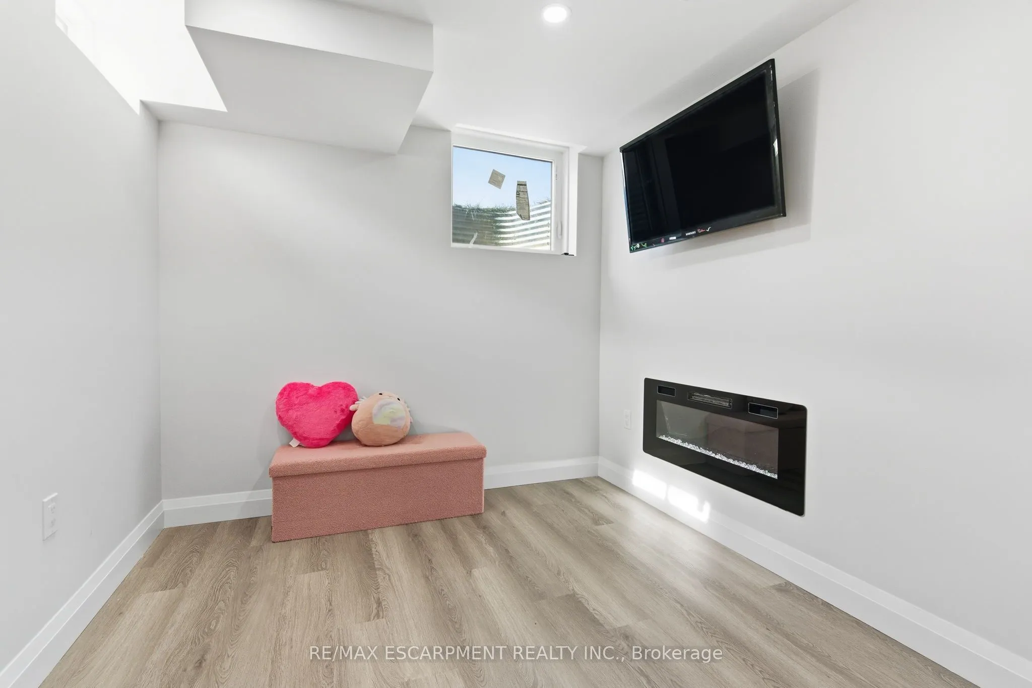 18 Mia Drive