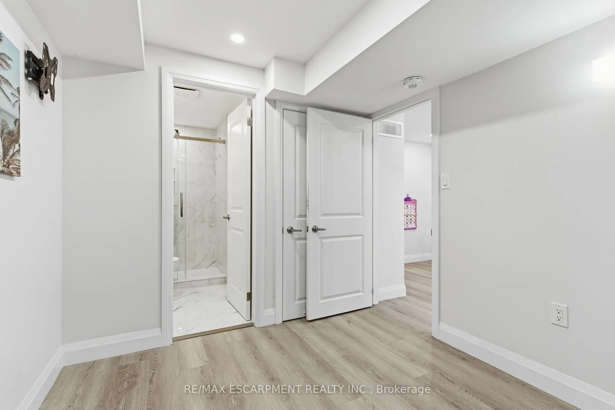 18 Mia Drive