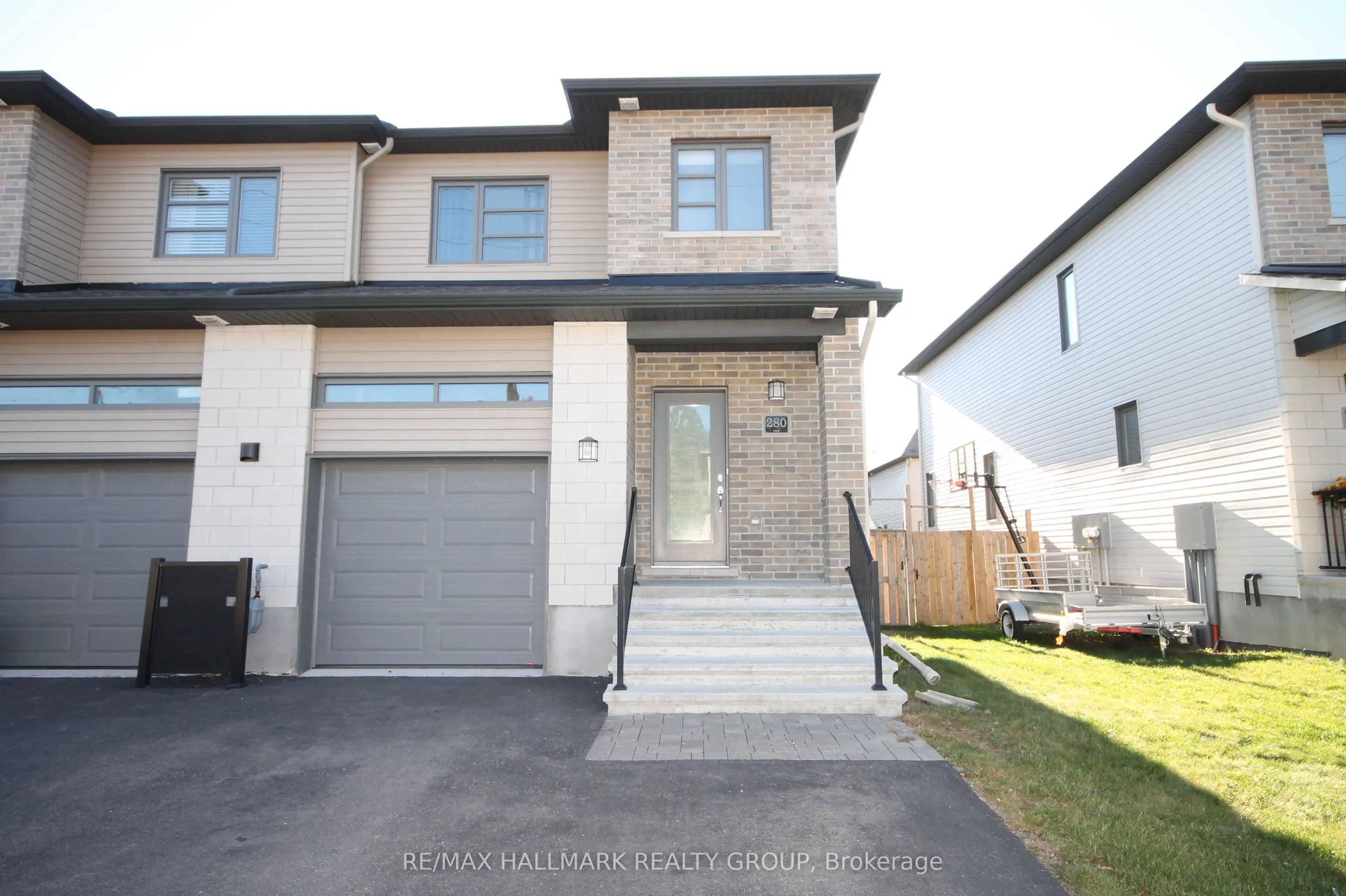 280 Munro Street