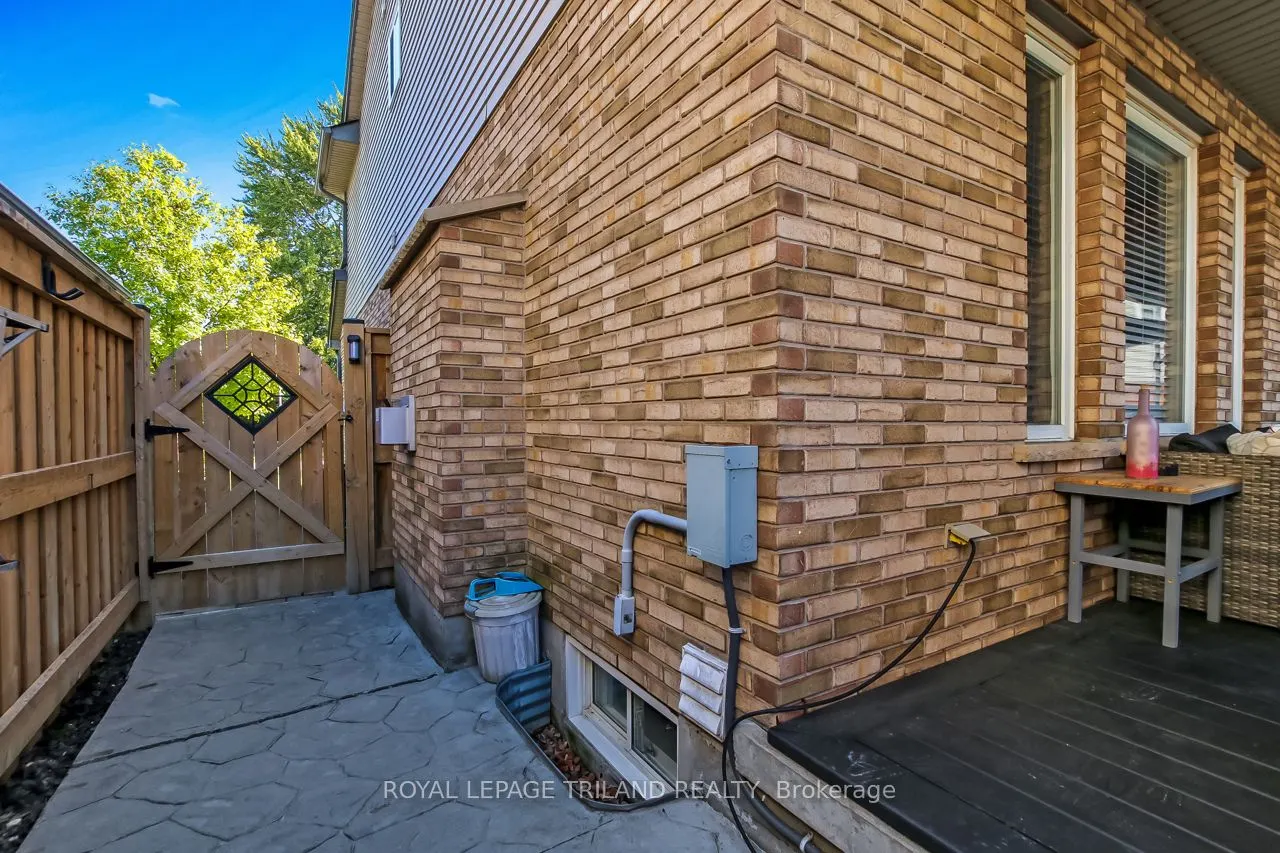 6696 Beattie Street