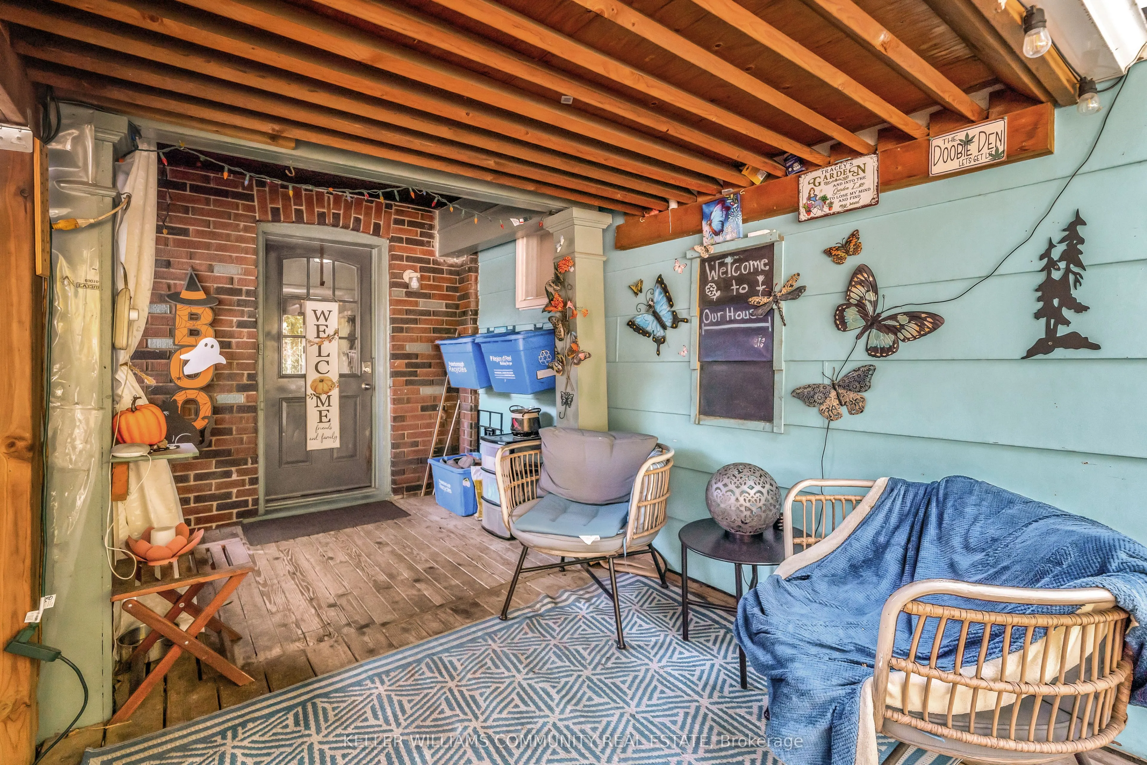 112 Lansdowne Street W