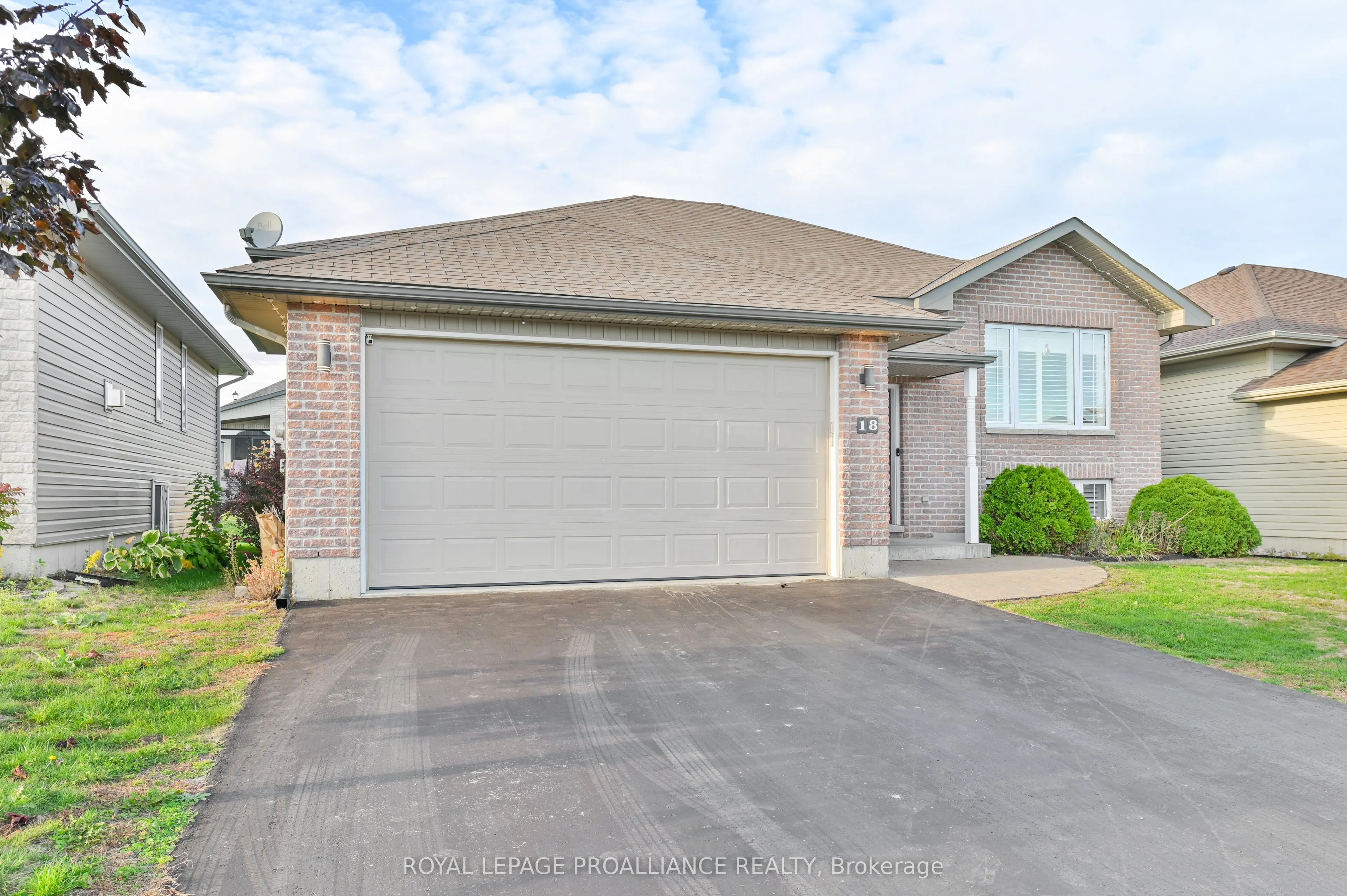 18 Fox Den Drive
