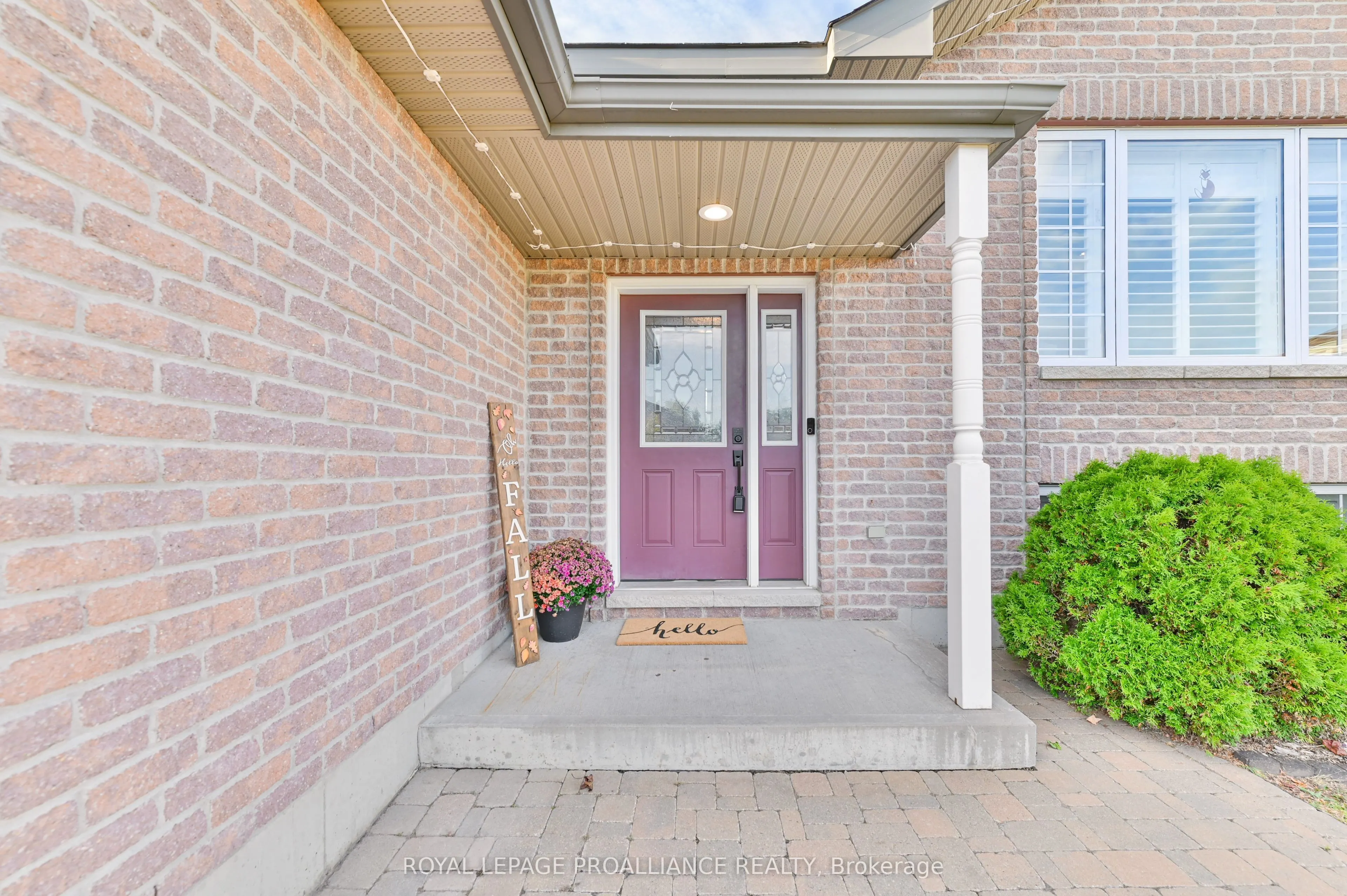 18 Fox Den Drive