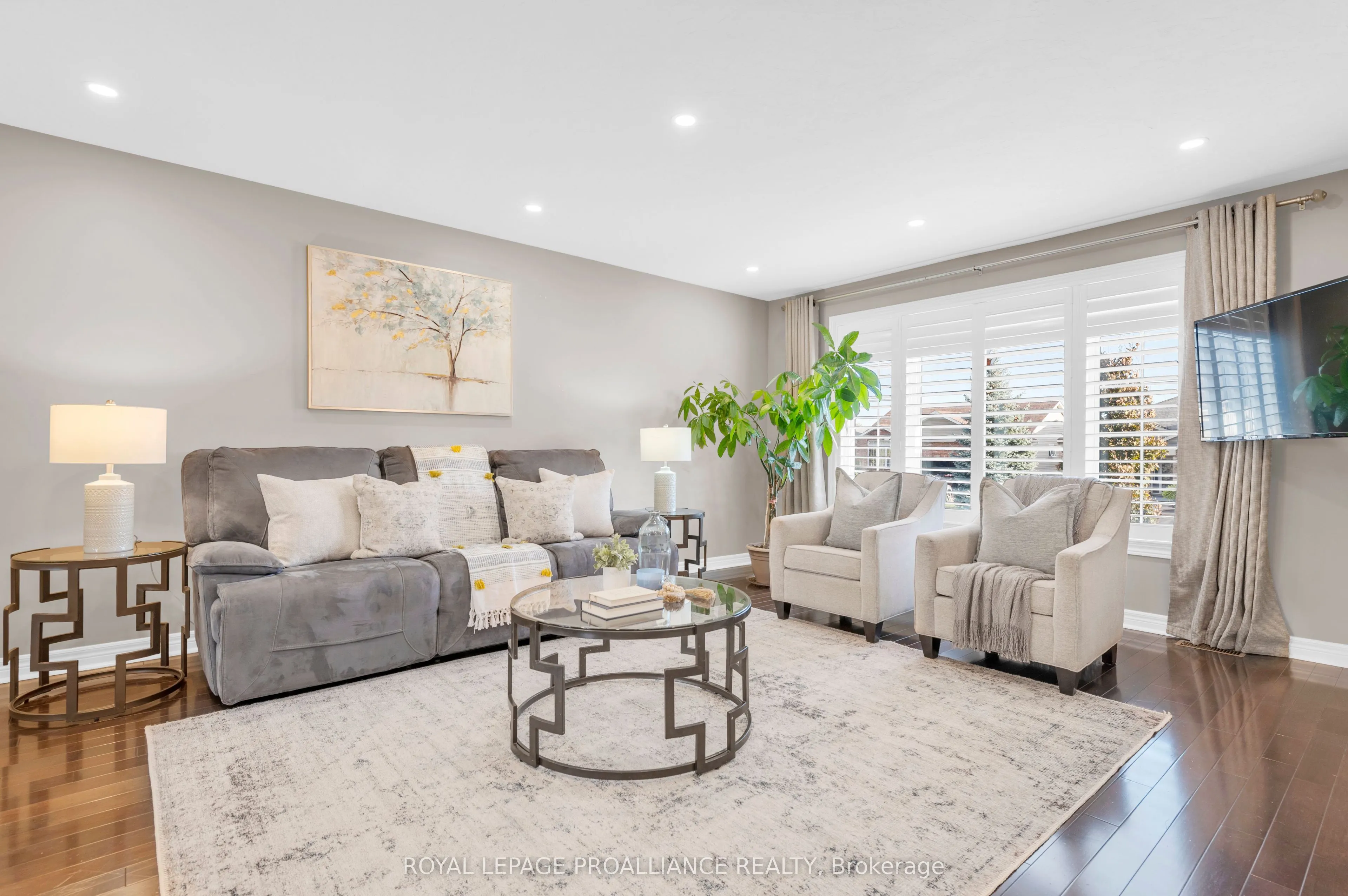 18 Fox Den Drive