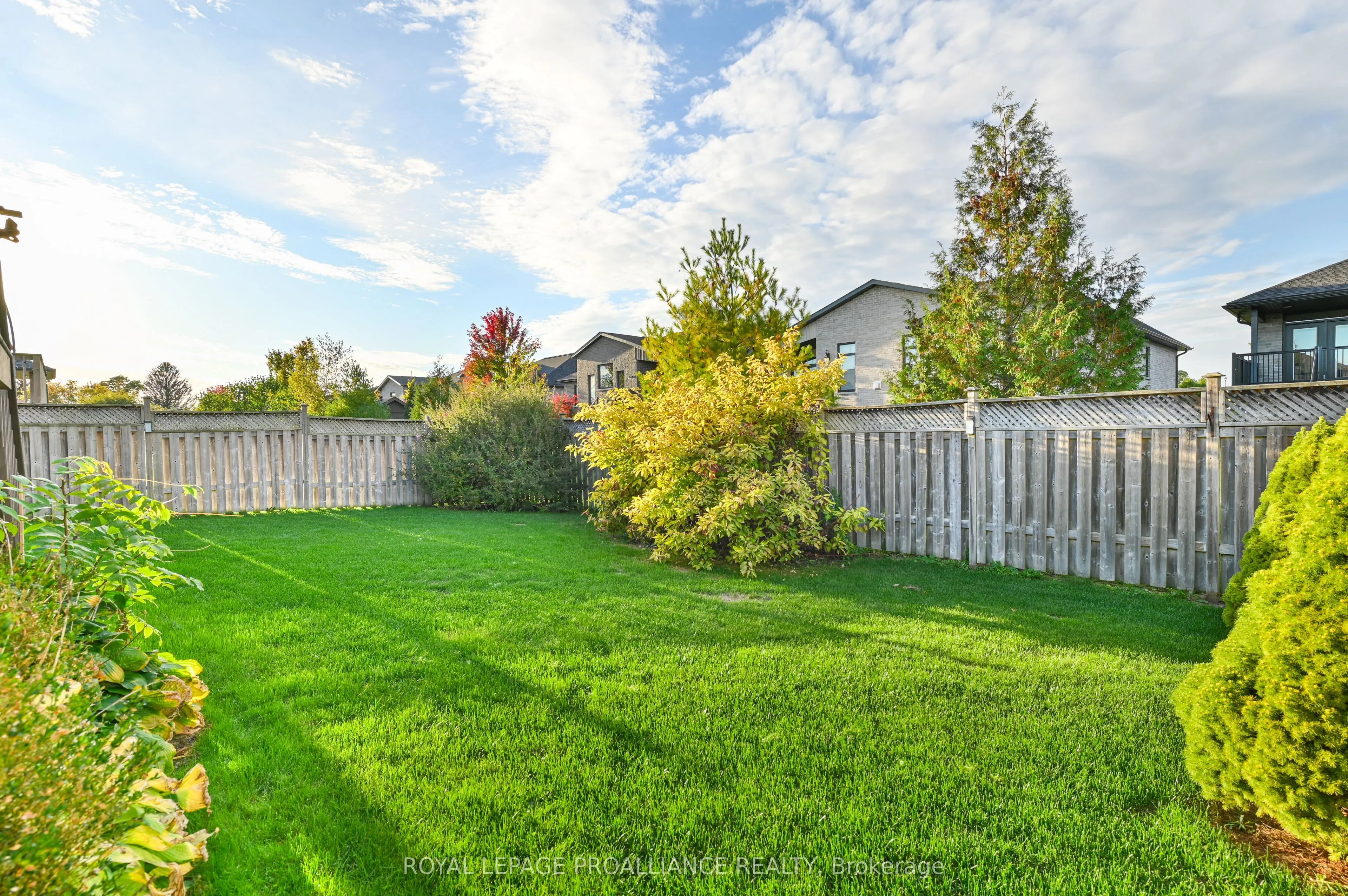 18 Fox Den Drive