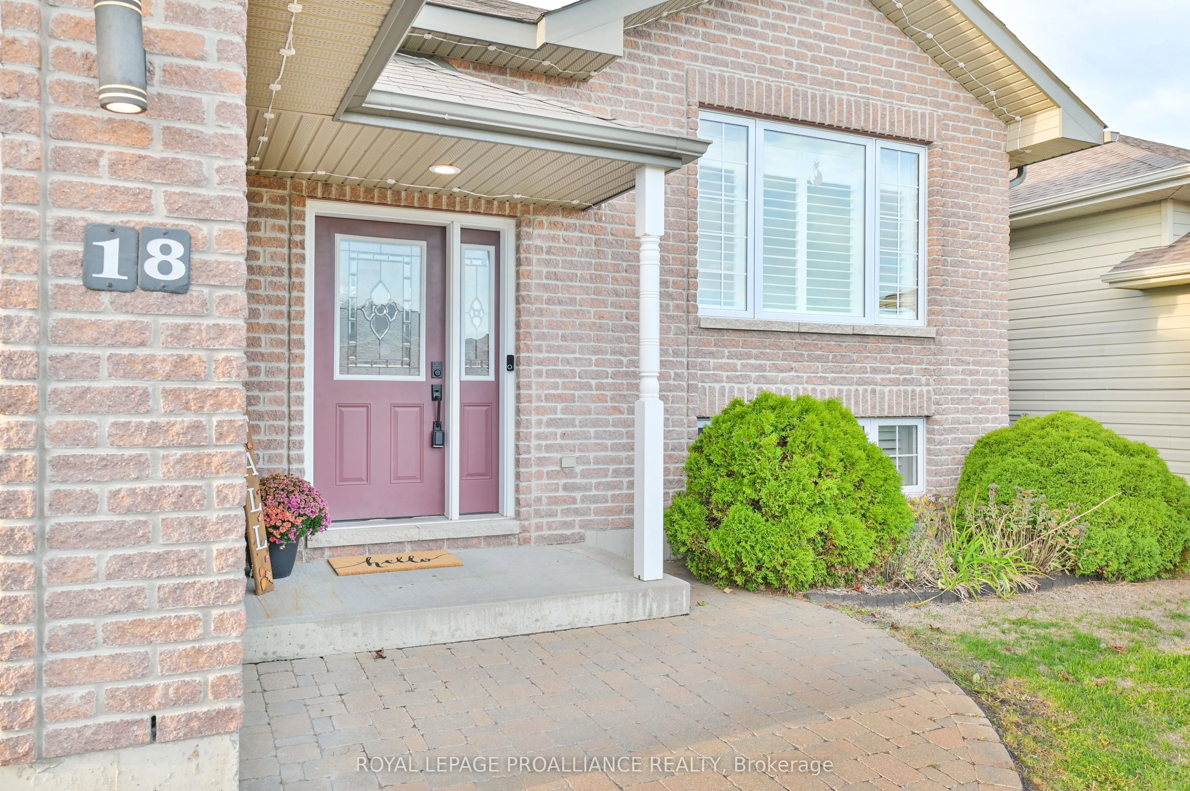 18 Fox Den Drive