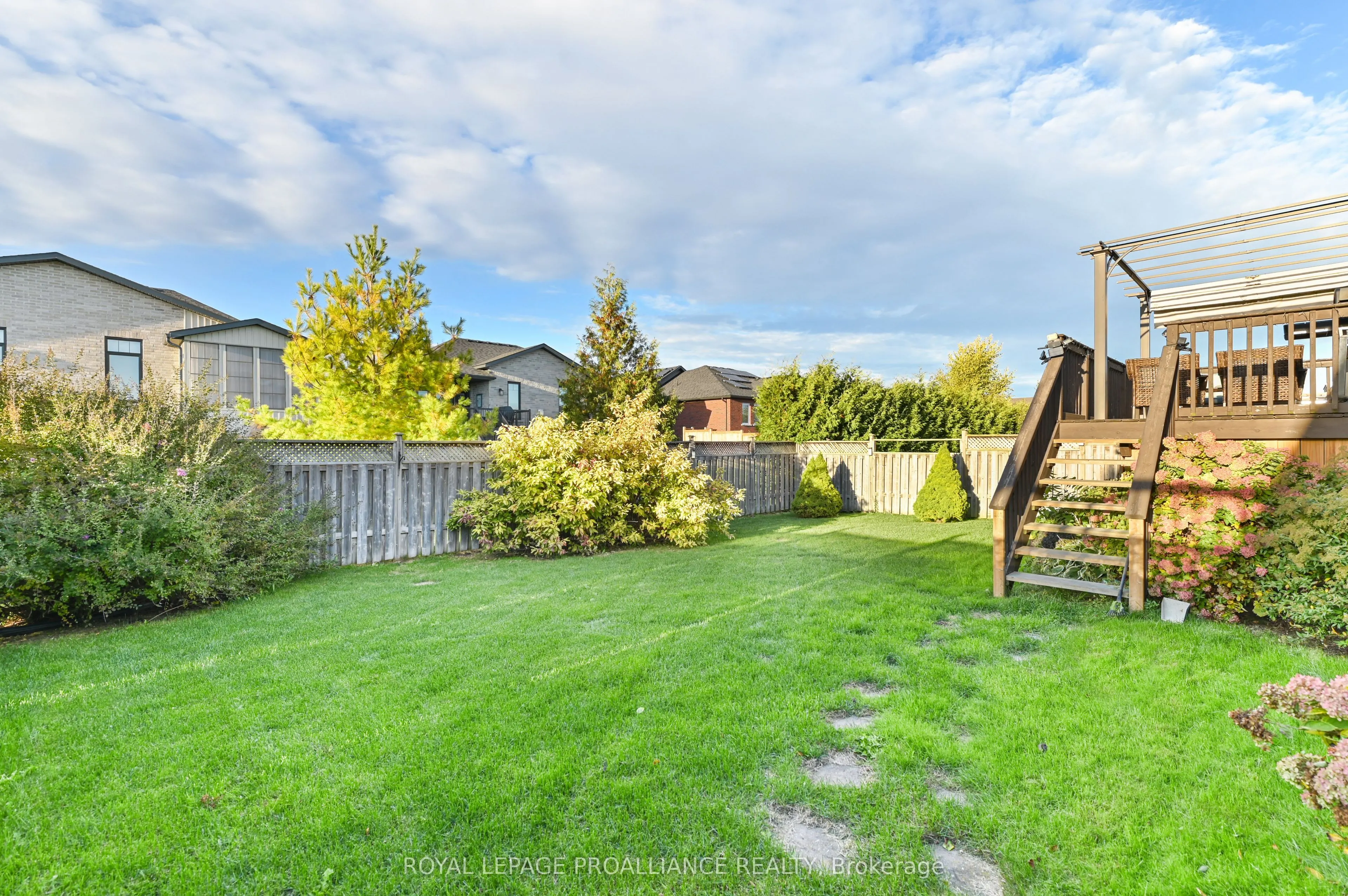 18 Fox Den Drive
