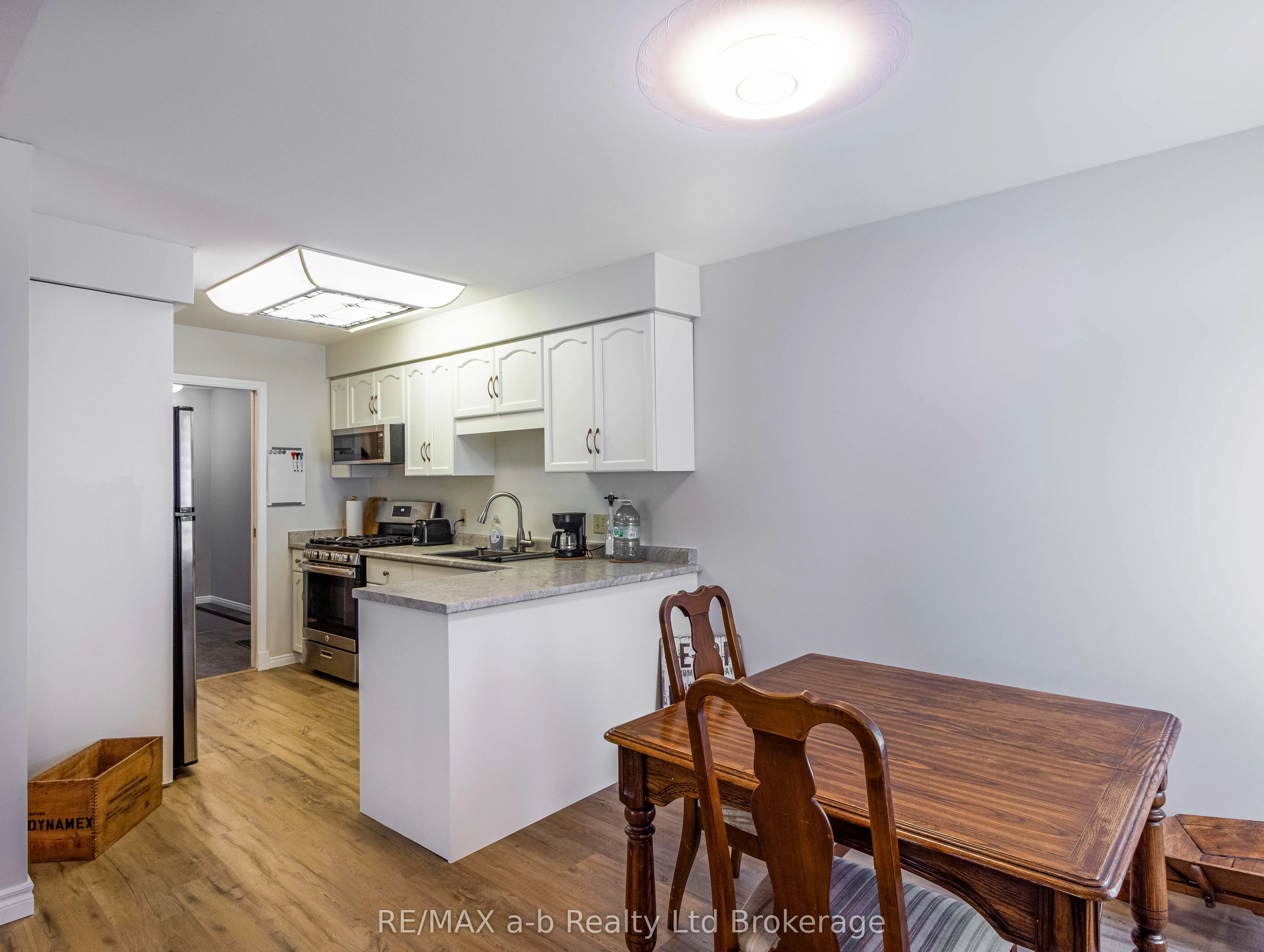 18 Oriole Crescent