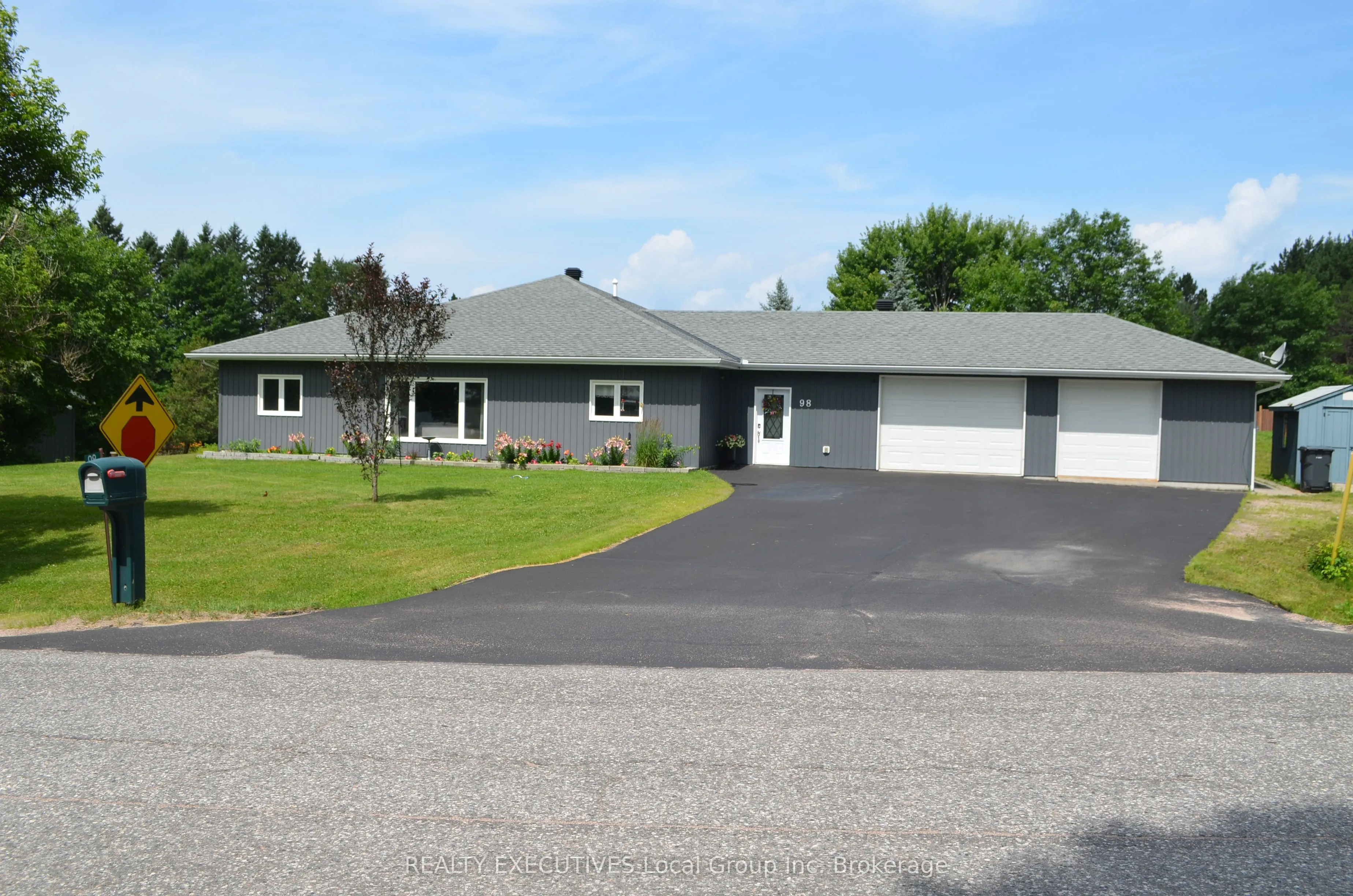 98 Memorial Park Drive E