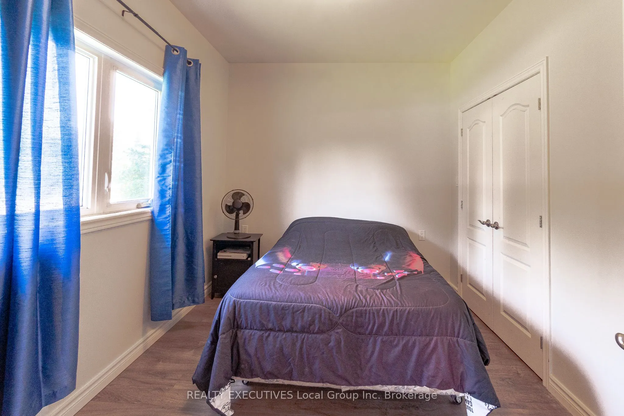 98 Memorial Park Drive E