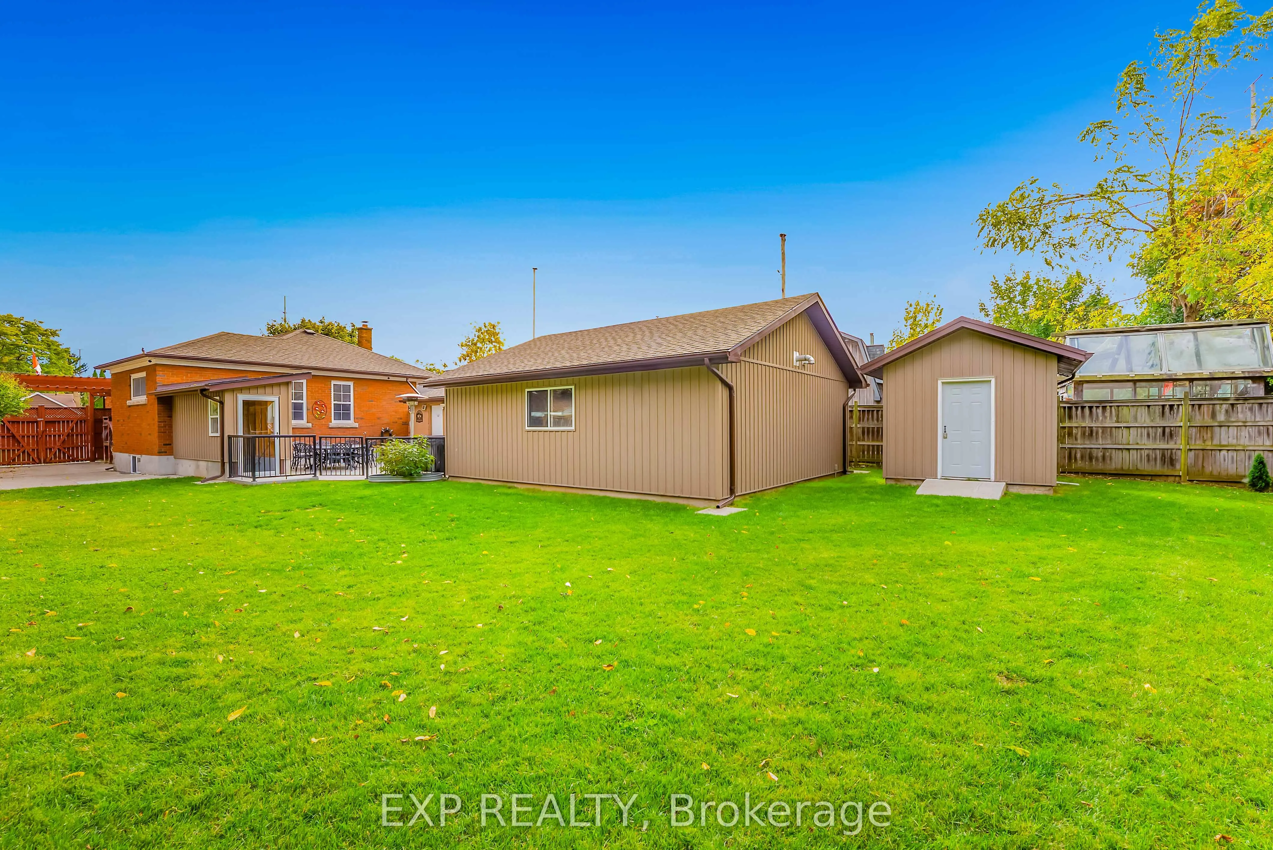 6501 Erwin Crescent