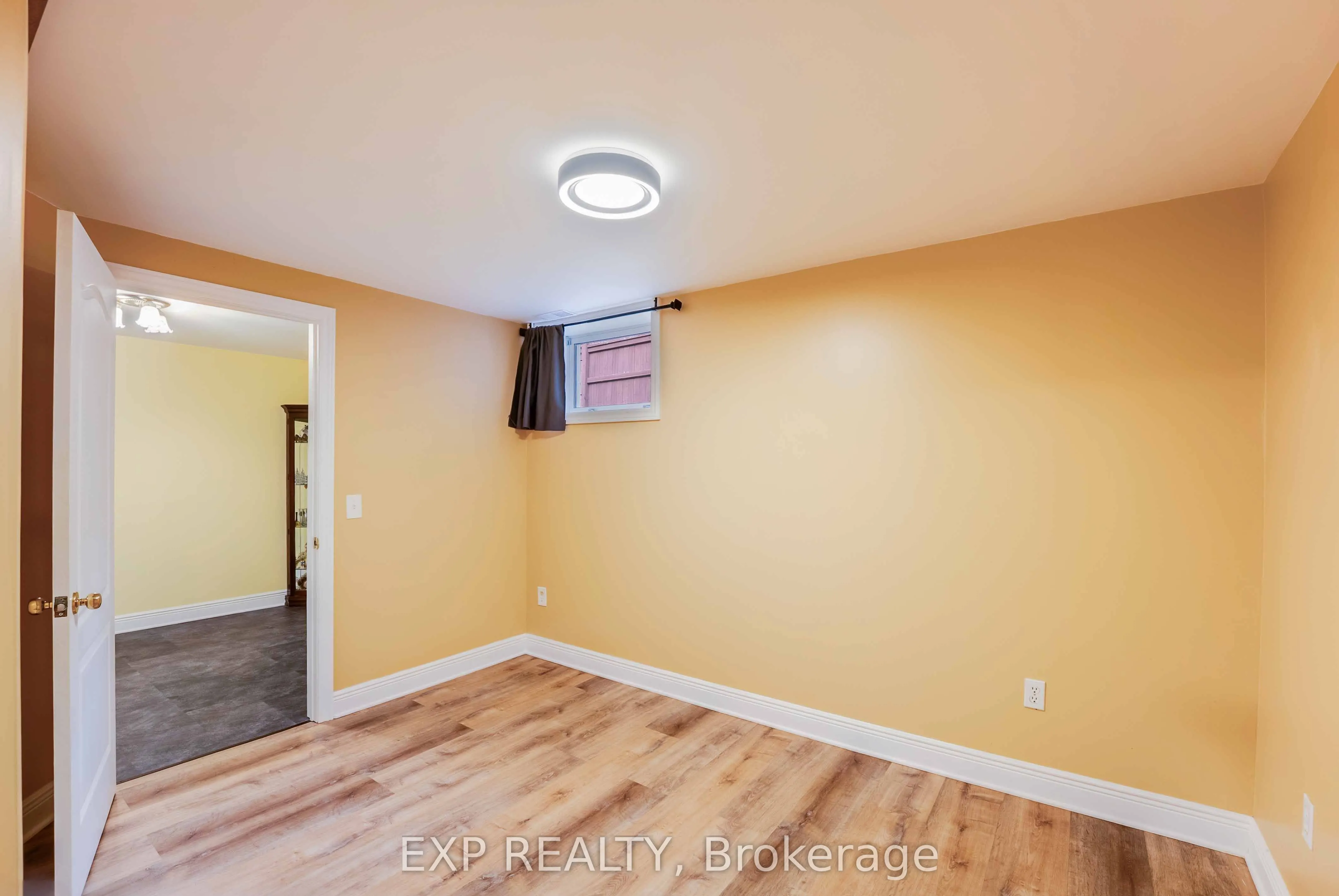 6501 Erwin Crescent