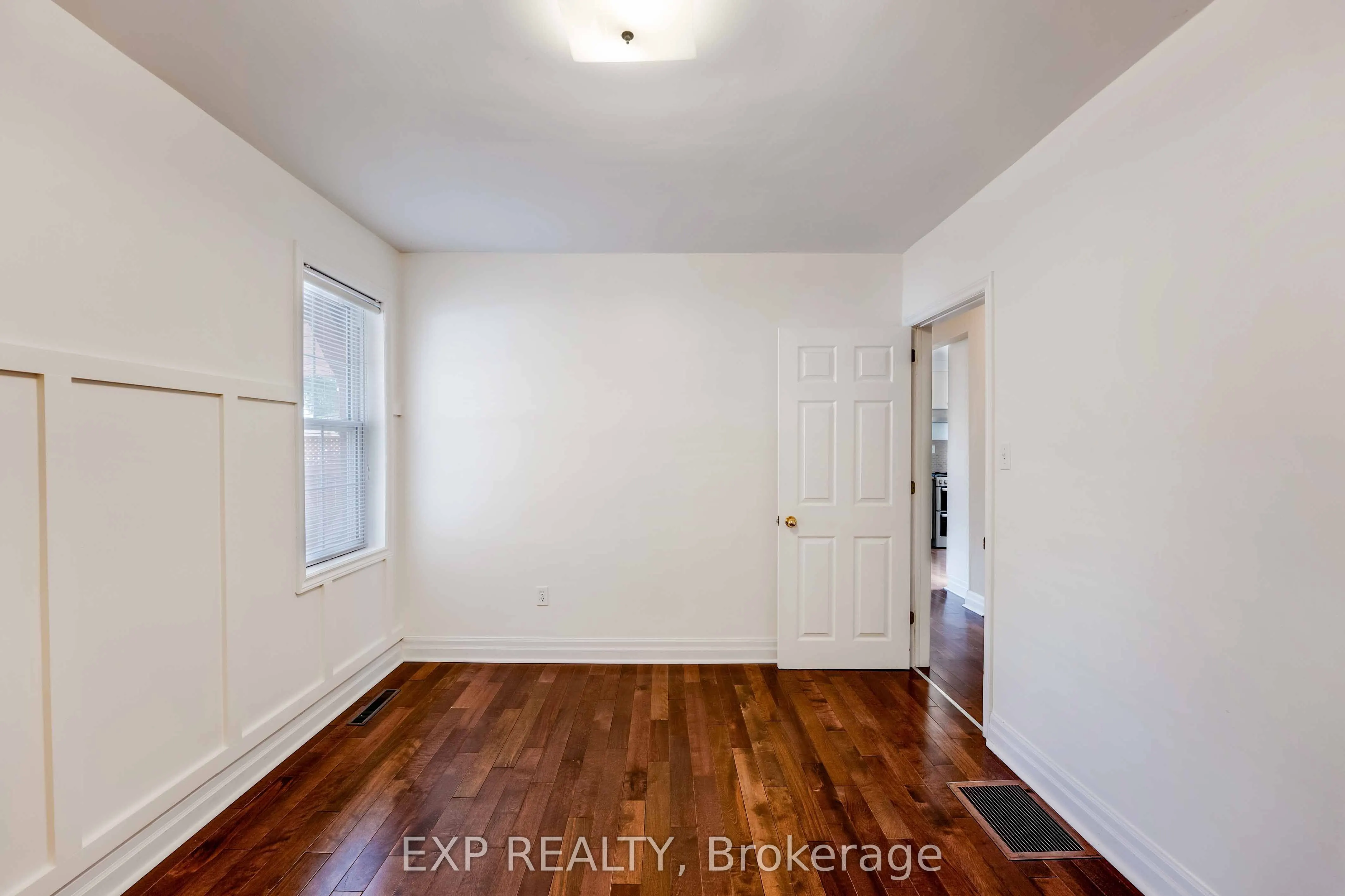 6501 Erwin Crescent