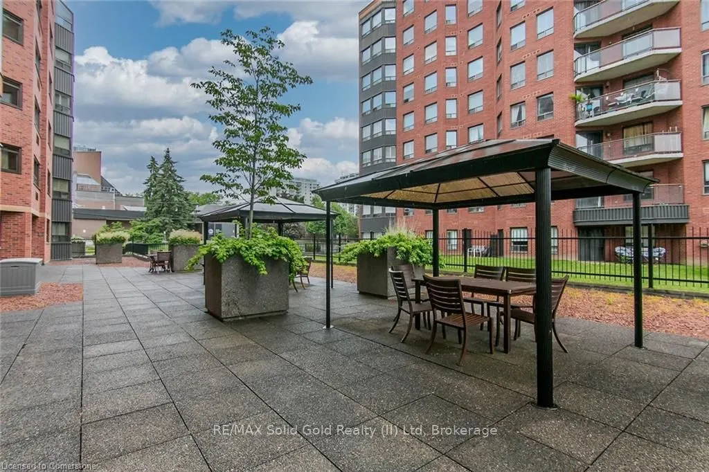 20 Ellen Street E, #611
