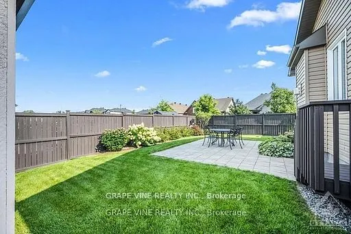 862 Oat Straw Way