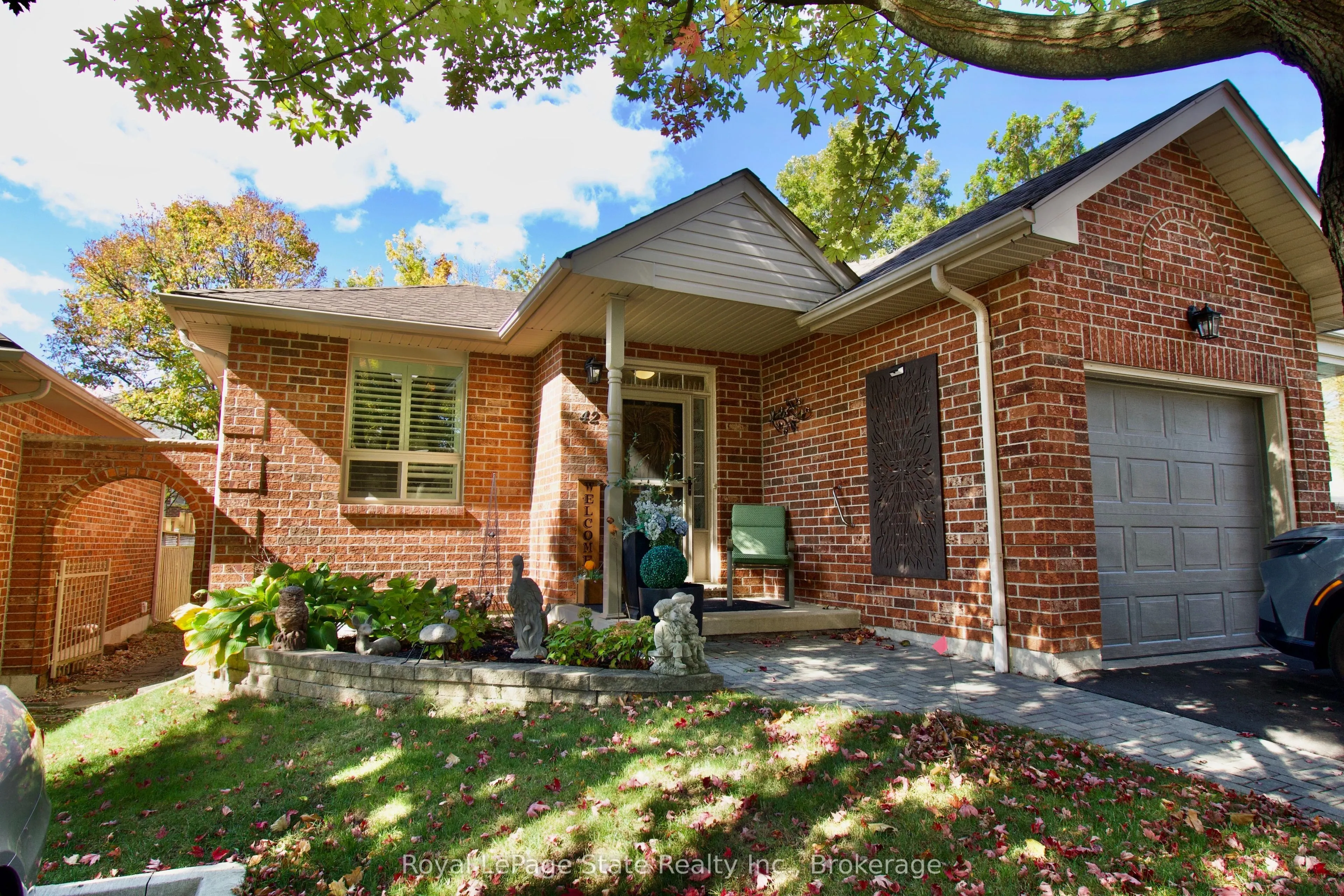 42 Greentrail Drive, #0