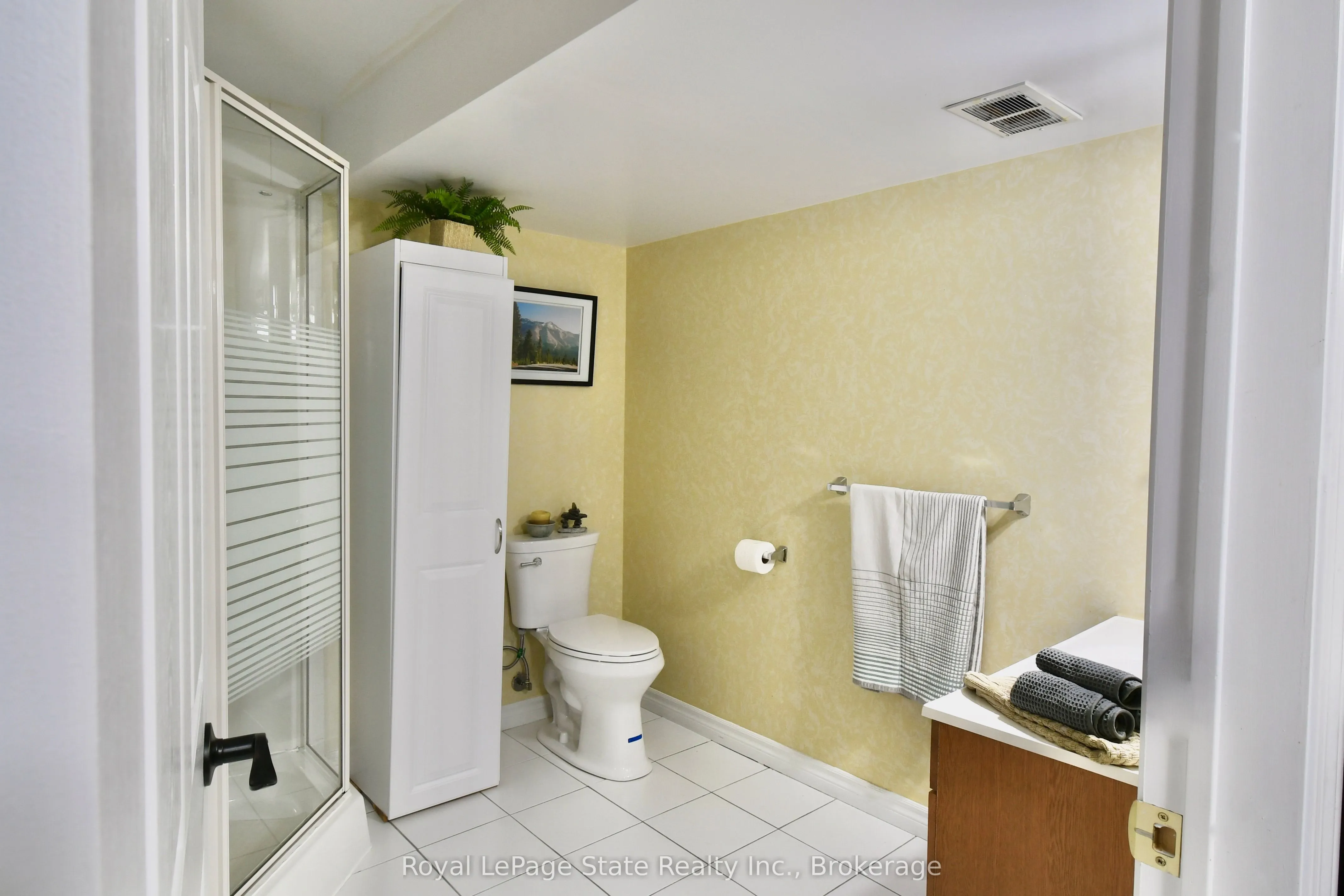 42 Greentrail Drive, #0