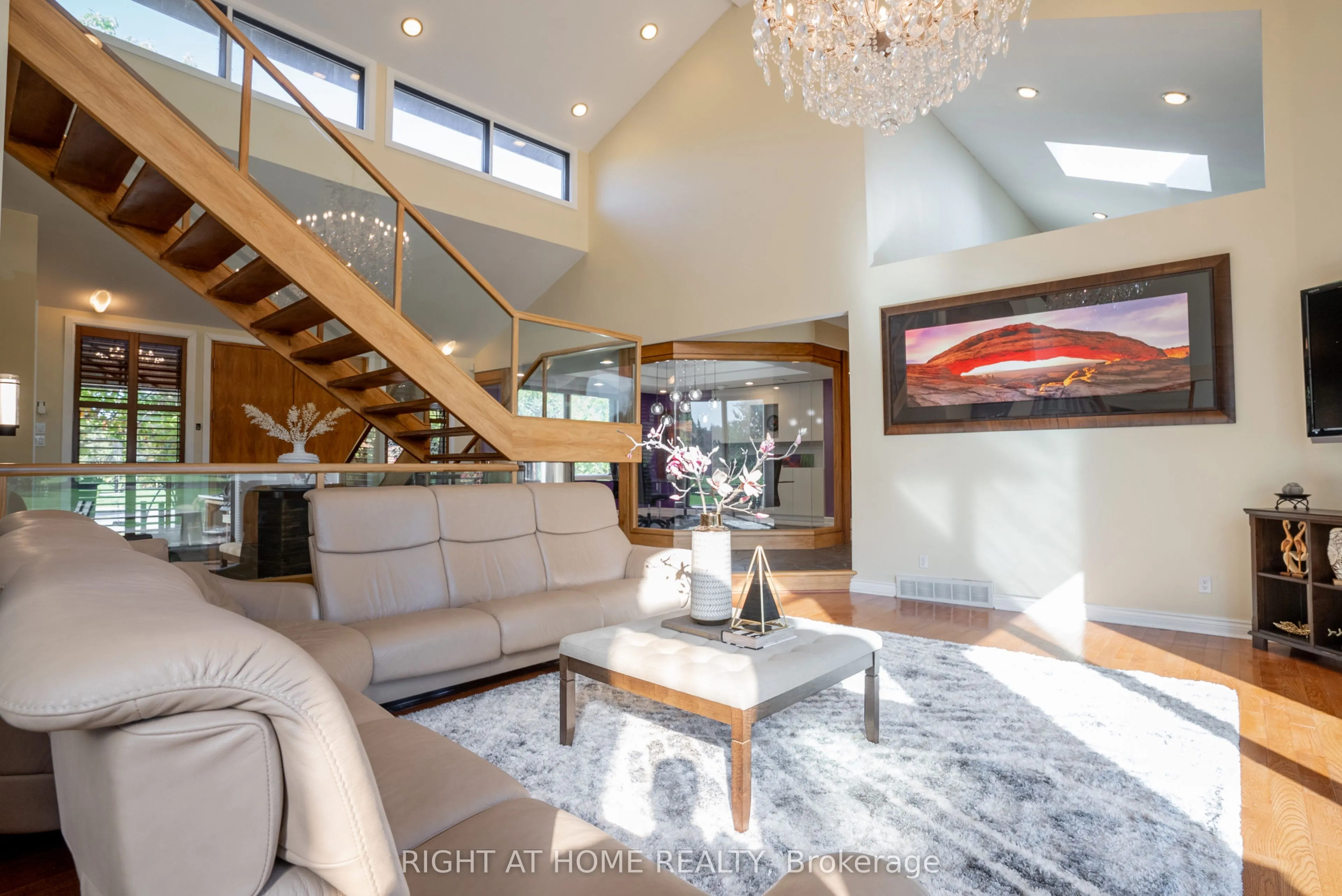 5 Burnt Tree Court