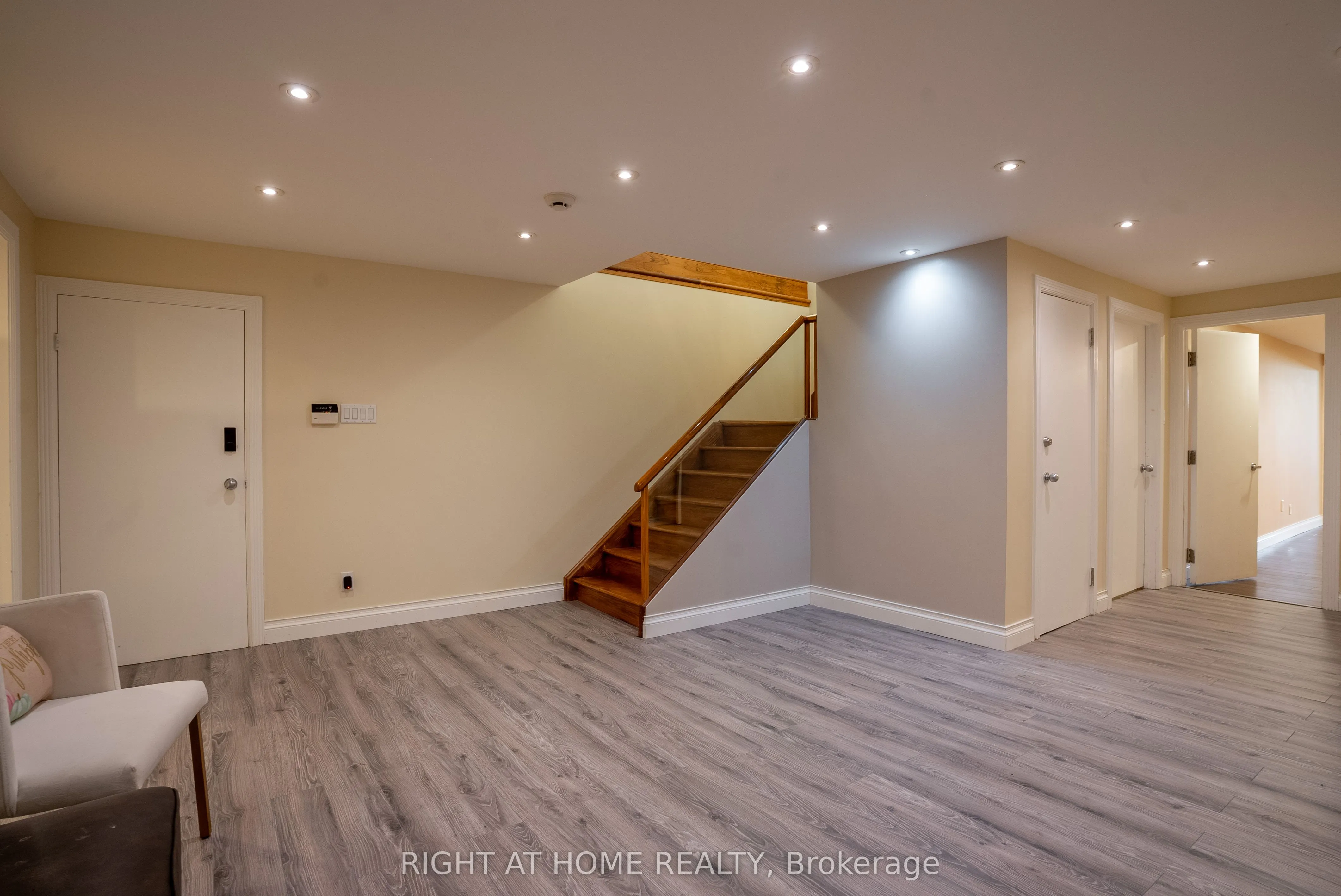 5 Burnt Tree Court