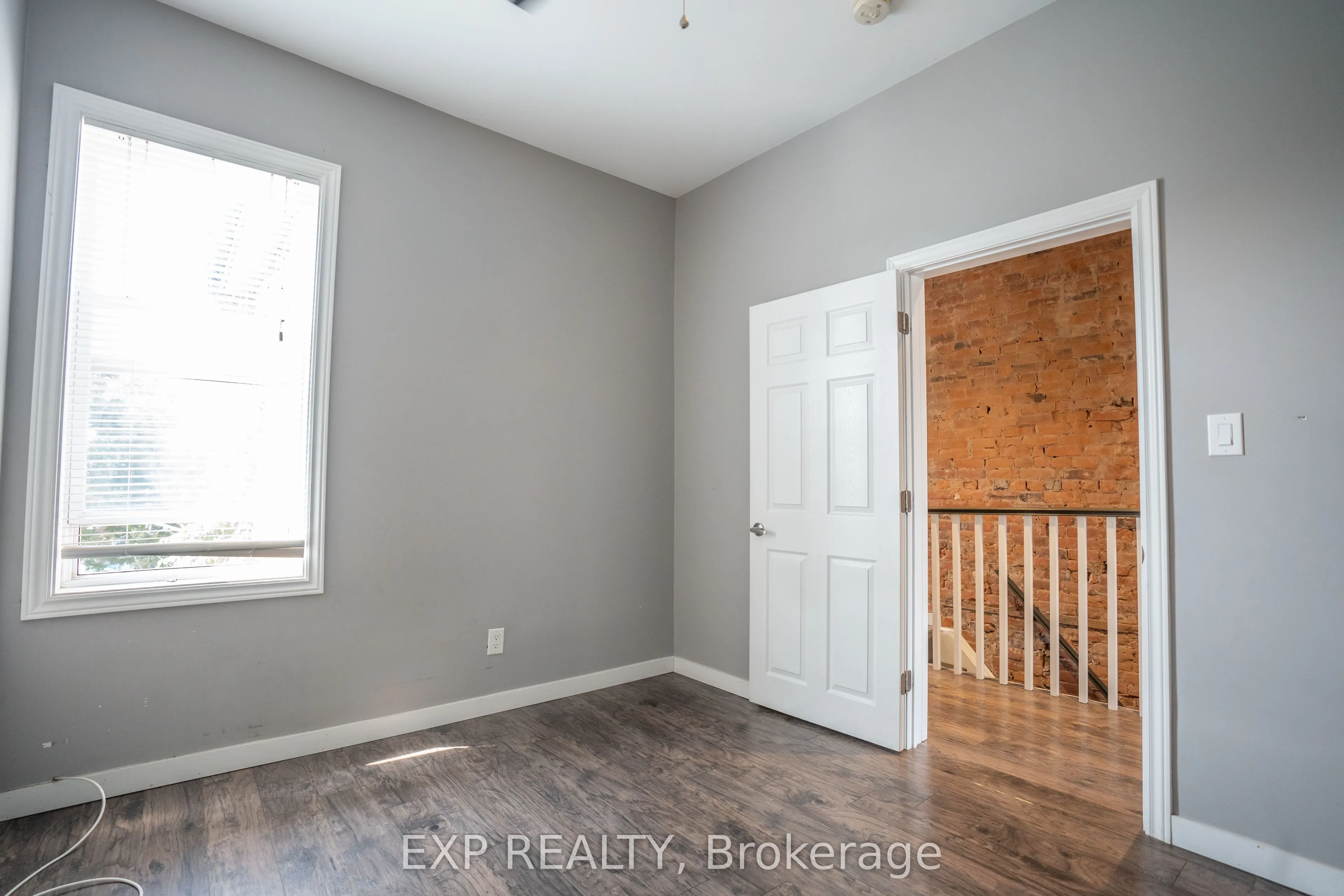 163 Emerald Street N