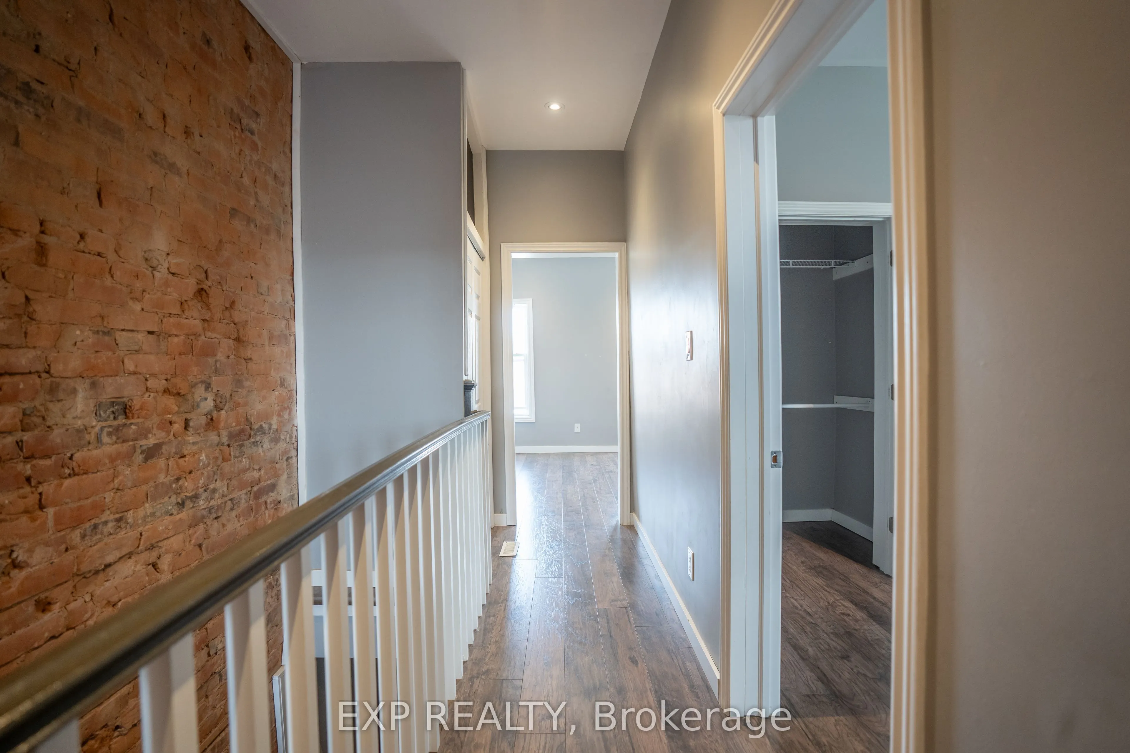163 Emerald Street N