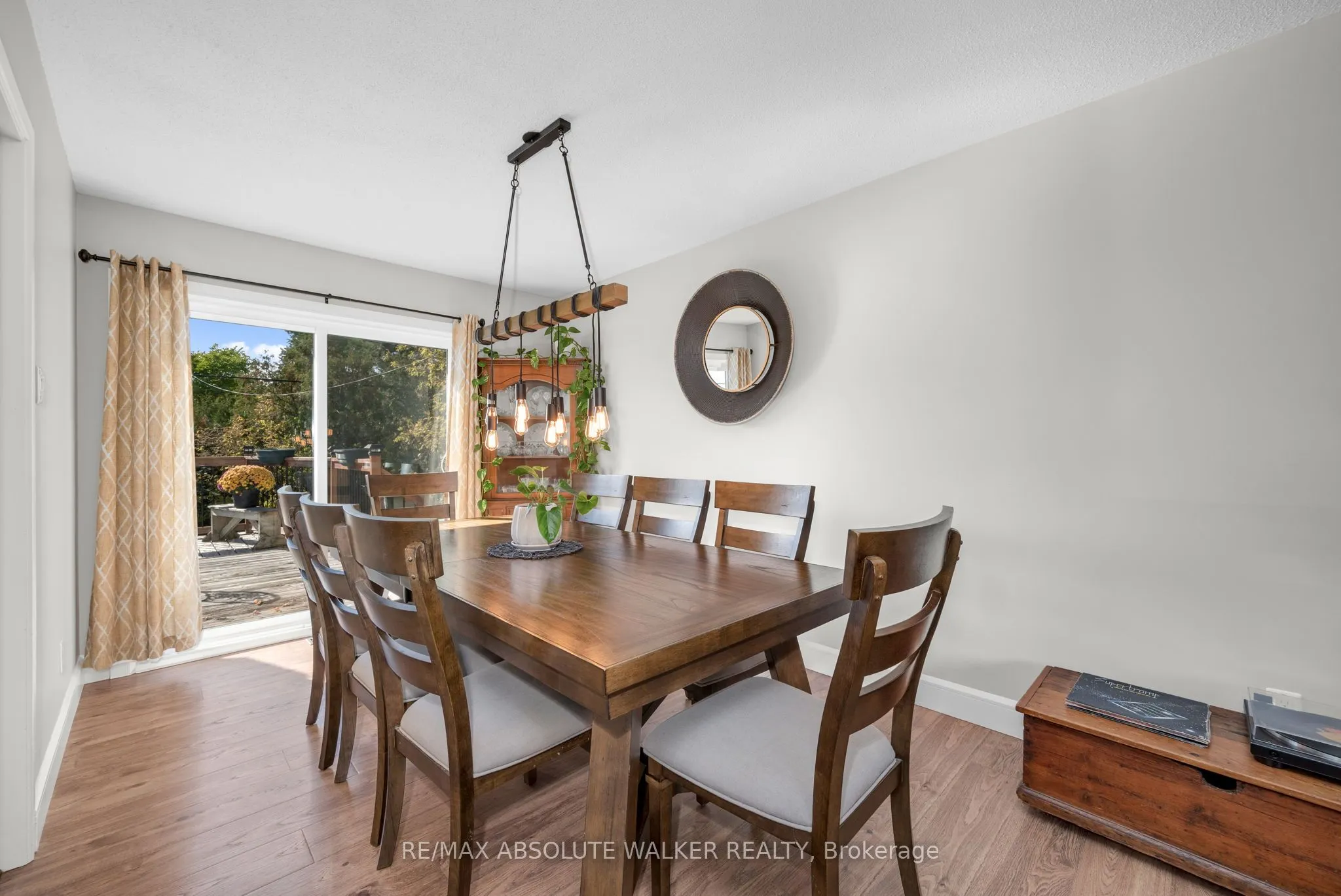 5298 Hillcrest Drive