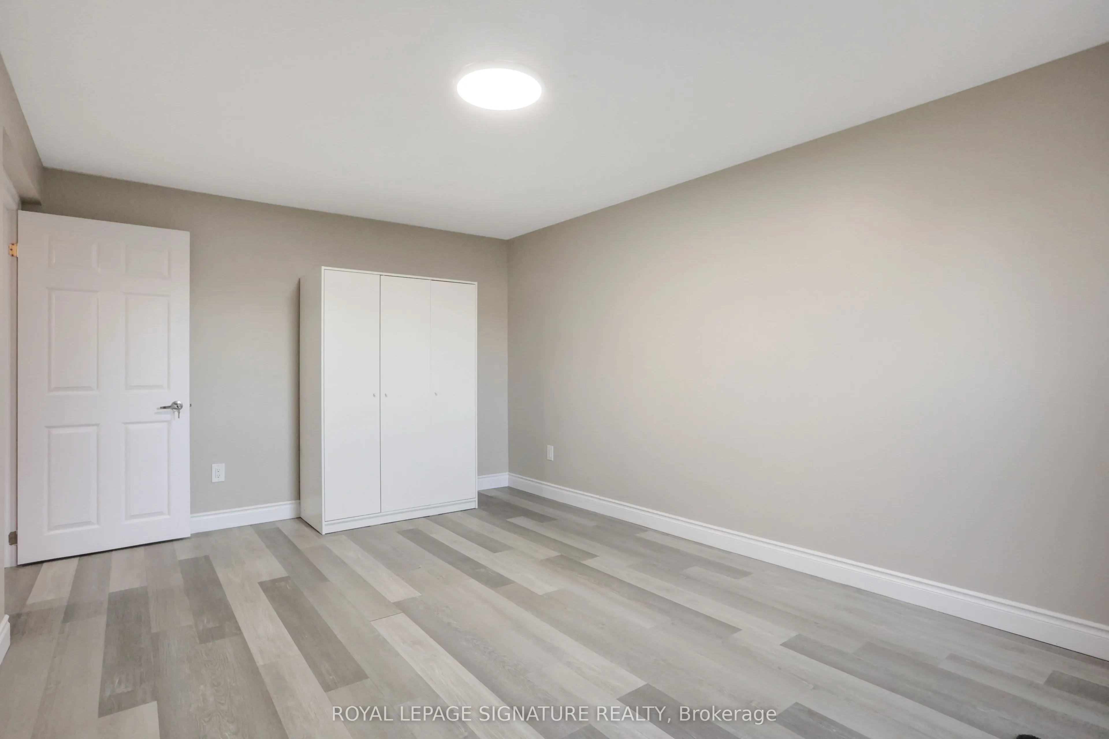 1506 Queen's Boulevard