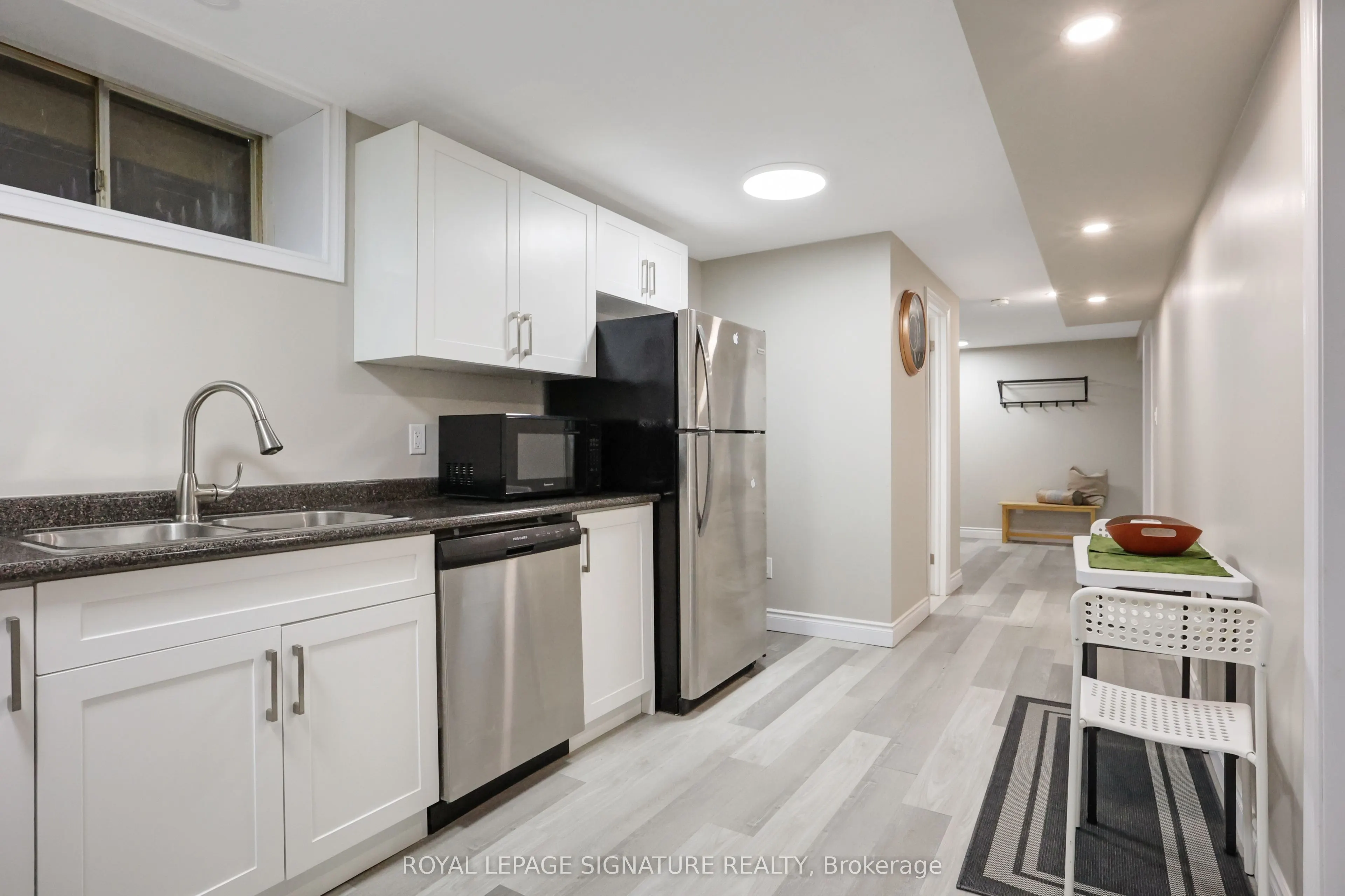 1506 Queen's Boulevard