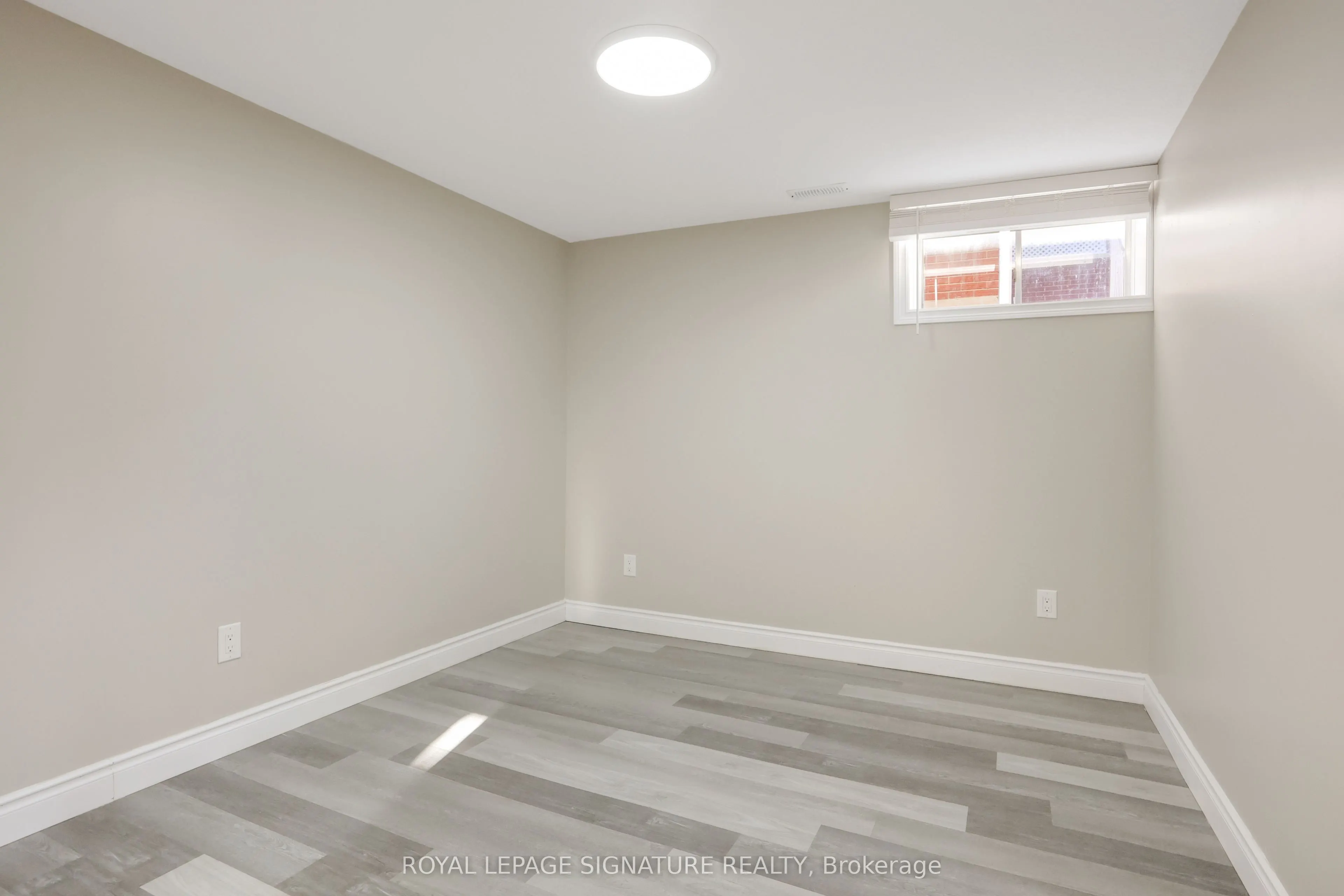 1506 Queen's Boulevard