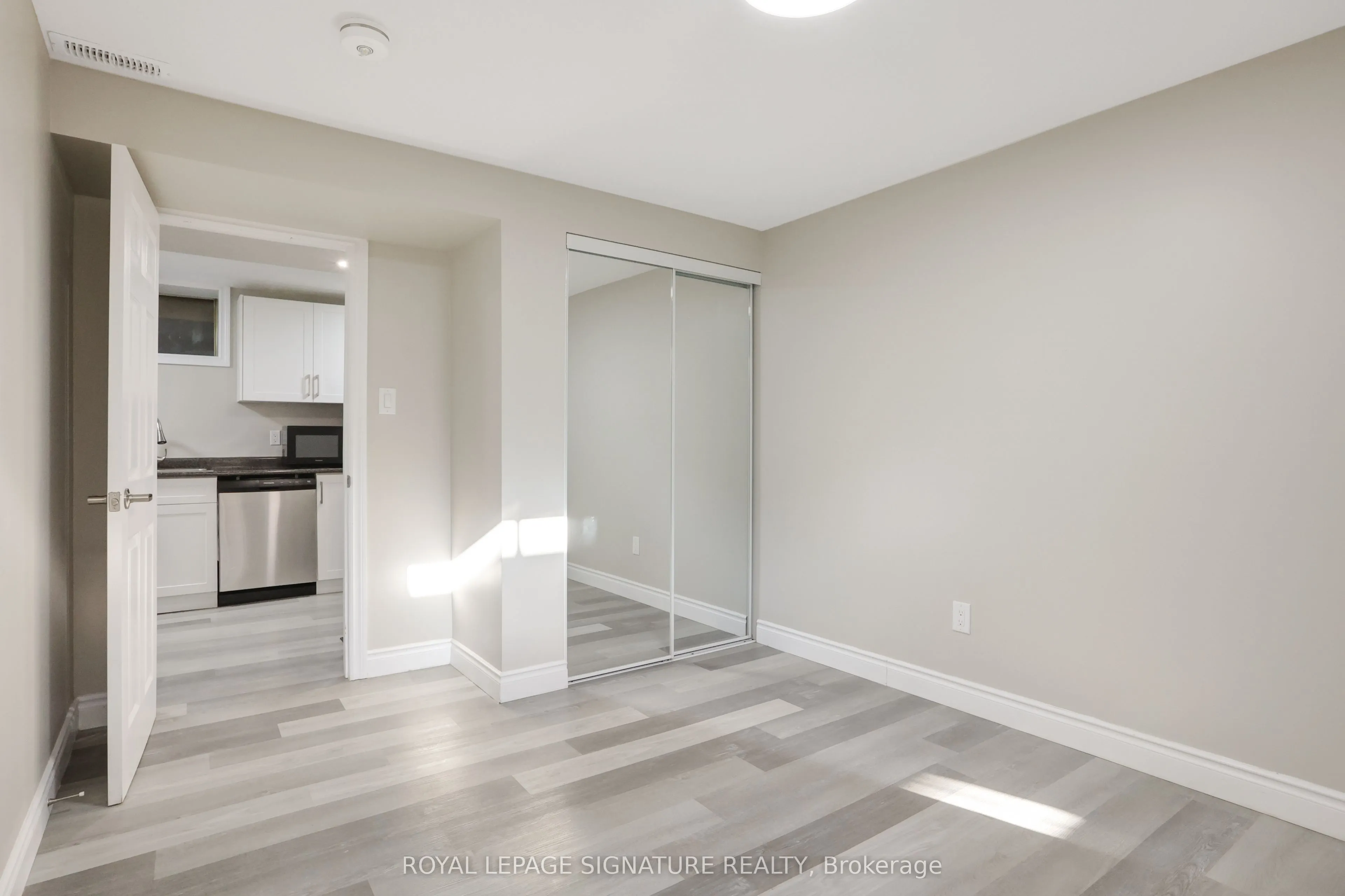 1506 Queen's Boulevard