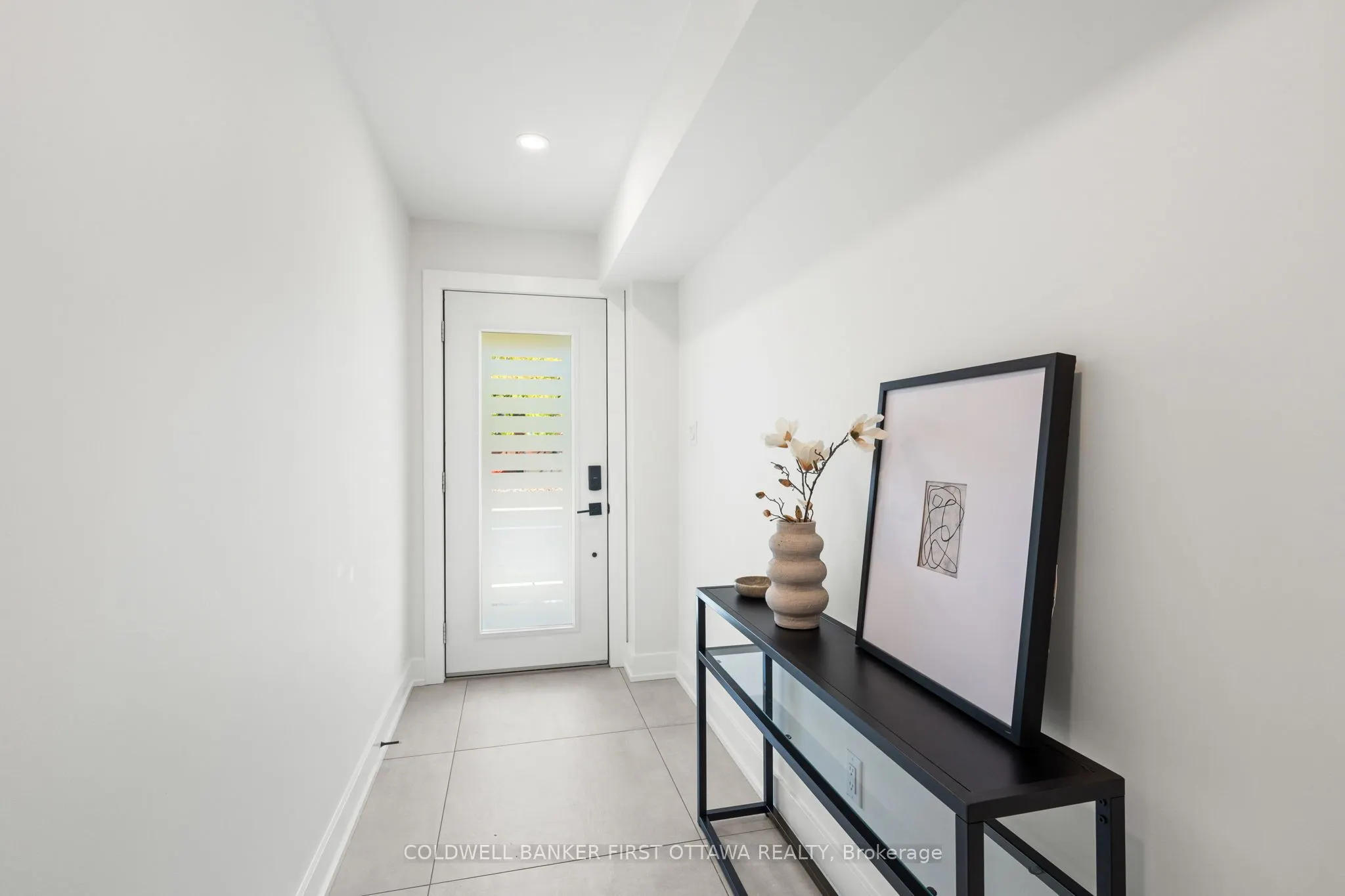 238 Lebreton Street N, #C