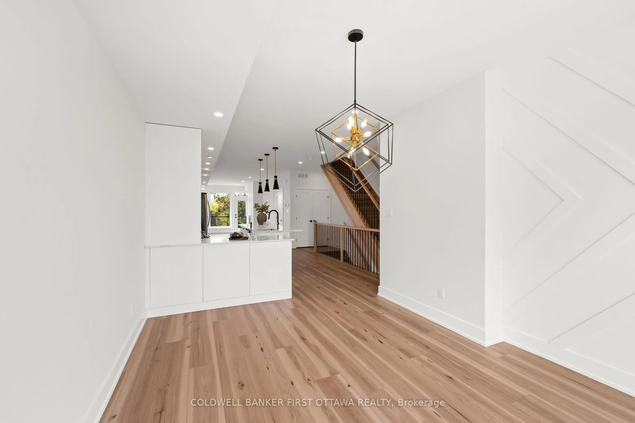 238 Lebreton Street N, #C