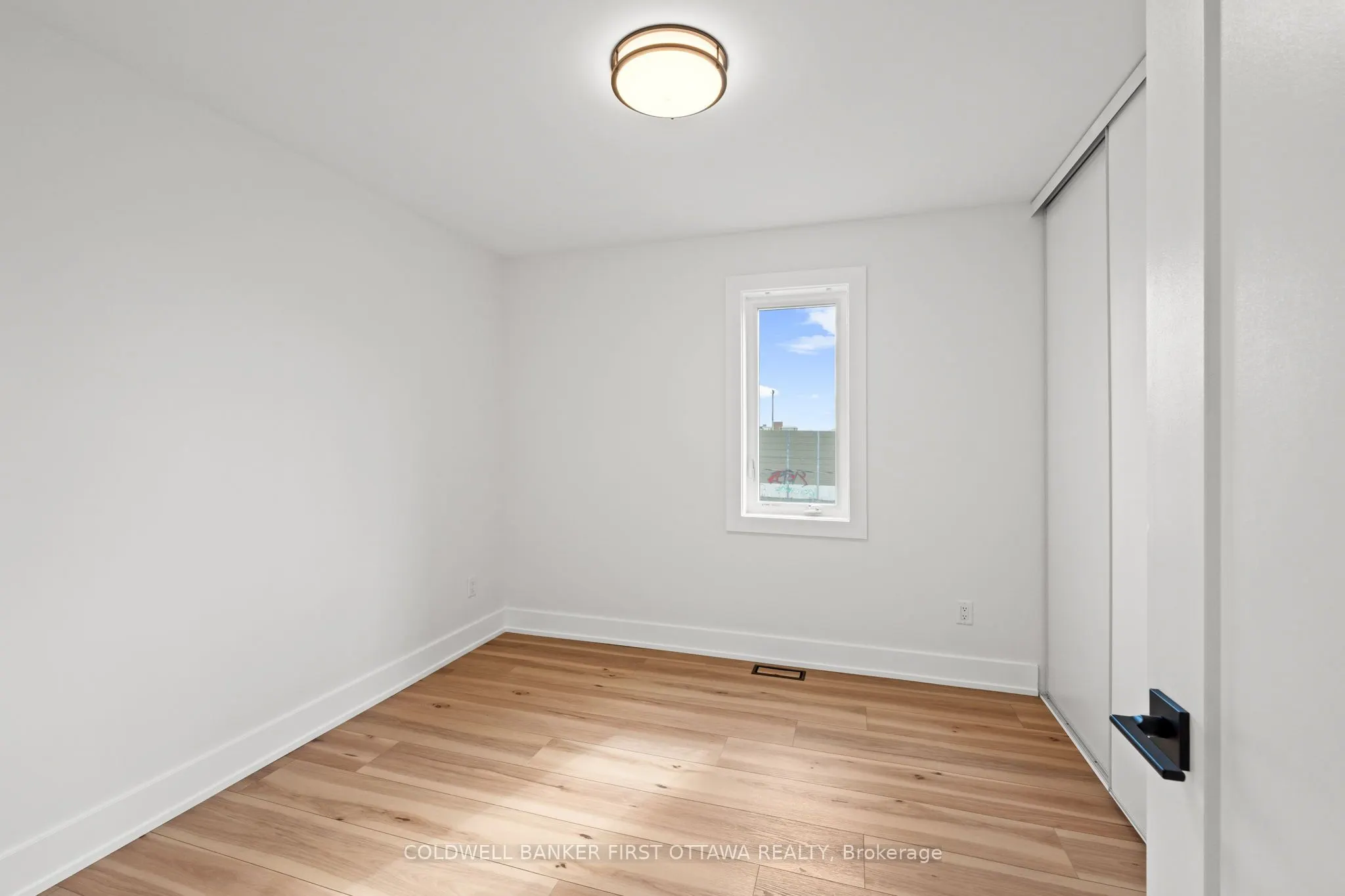 238 Lebreton Street N, #C