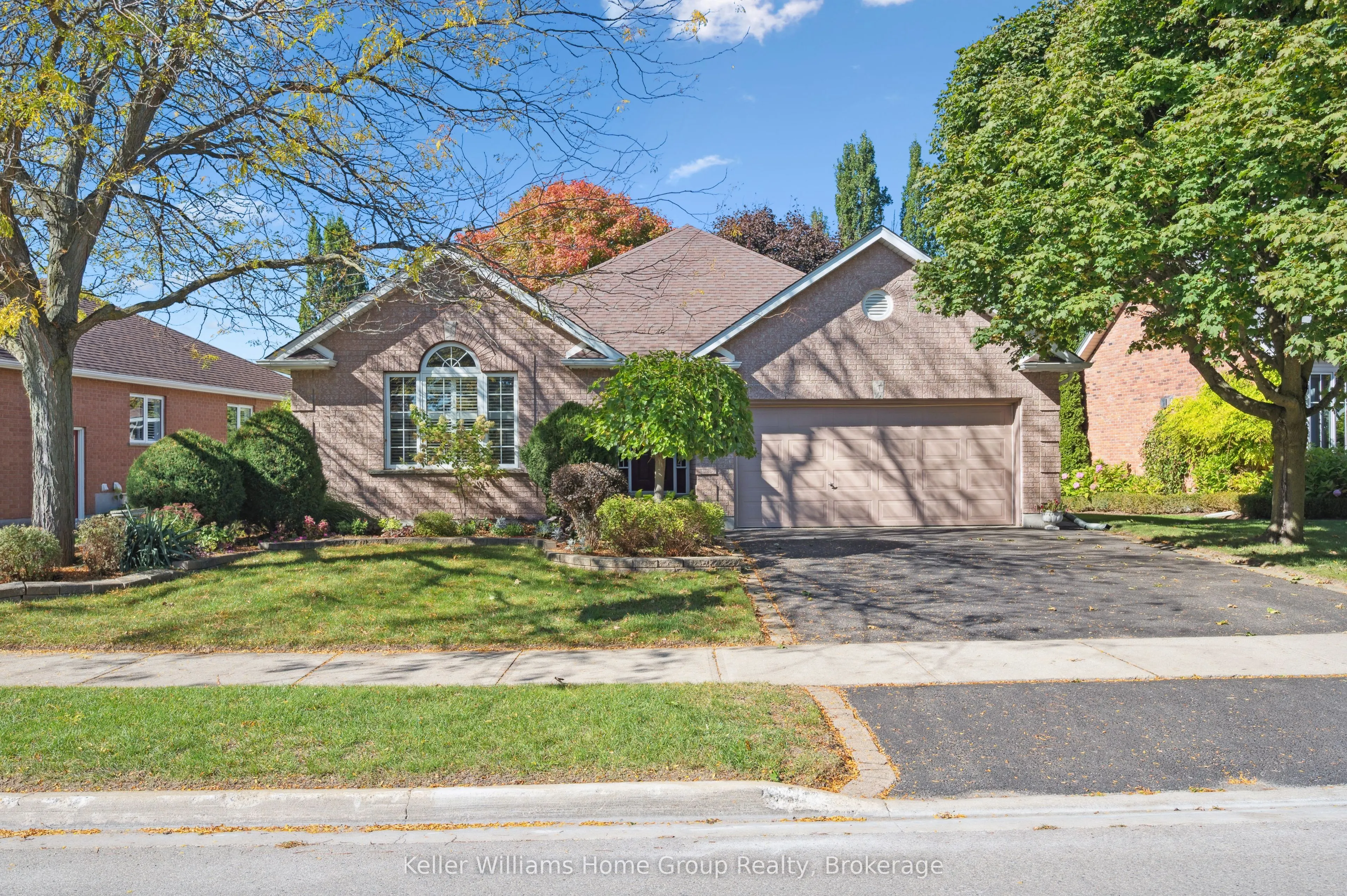 66 Kortright Road E