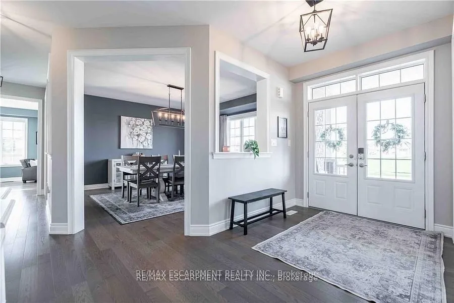 253 Kinsman Drive