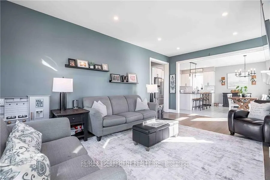 253 Kinsman Drive
