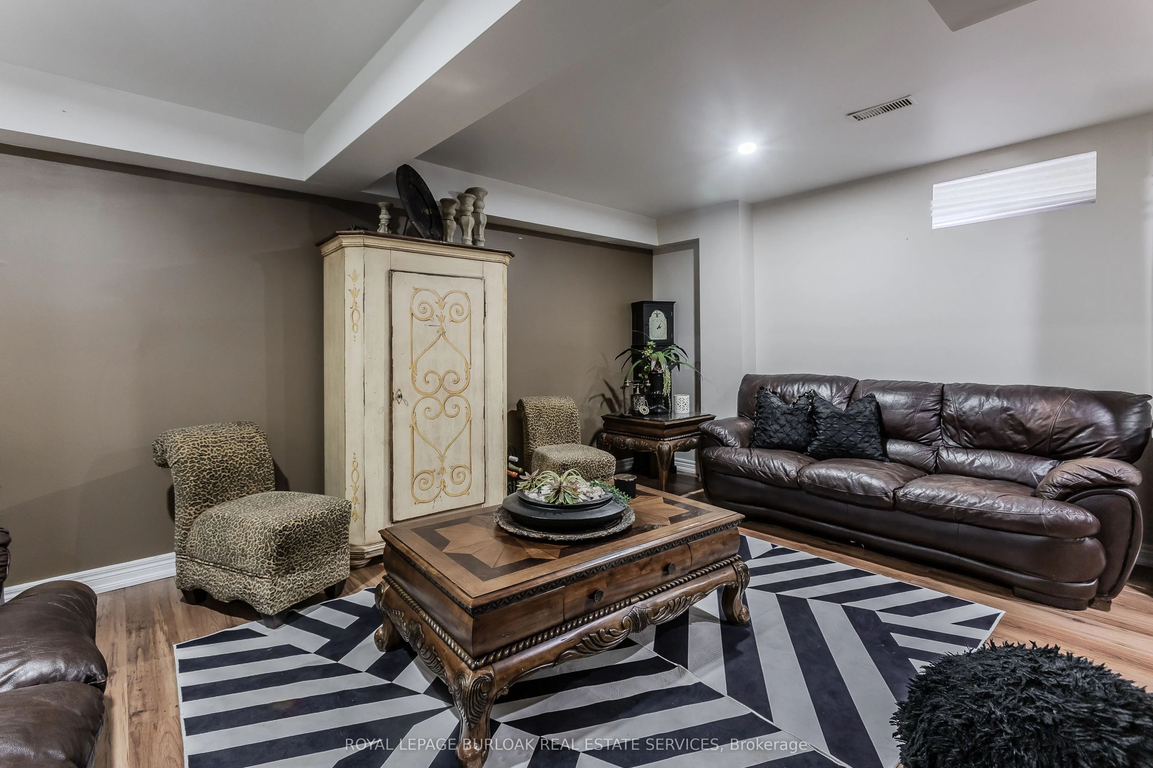 26 Grassyplain Drive