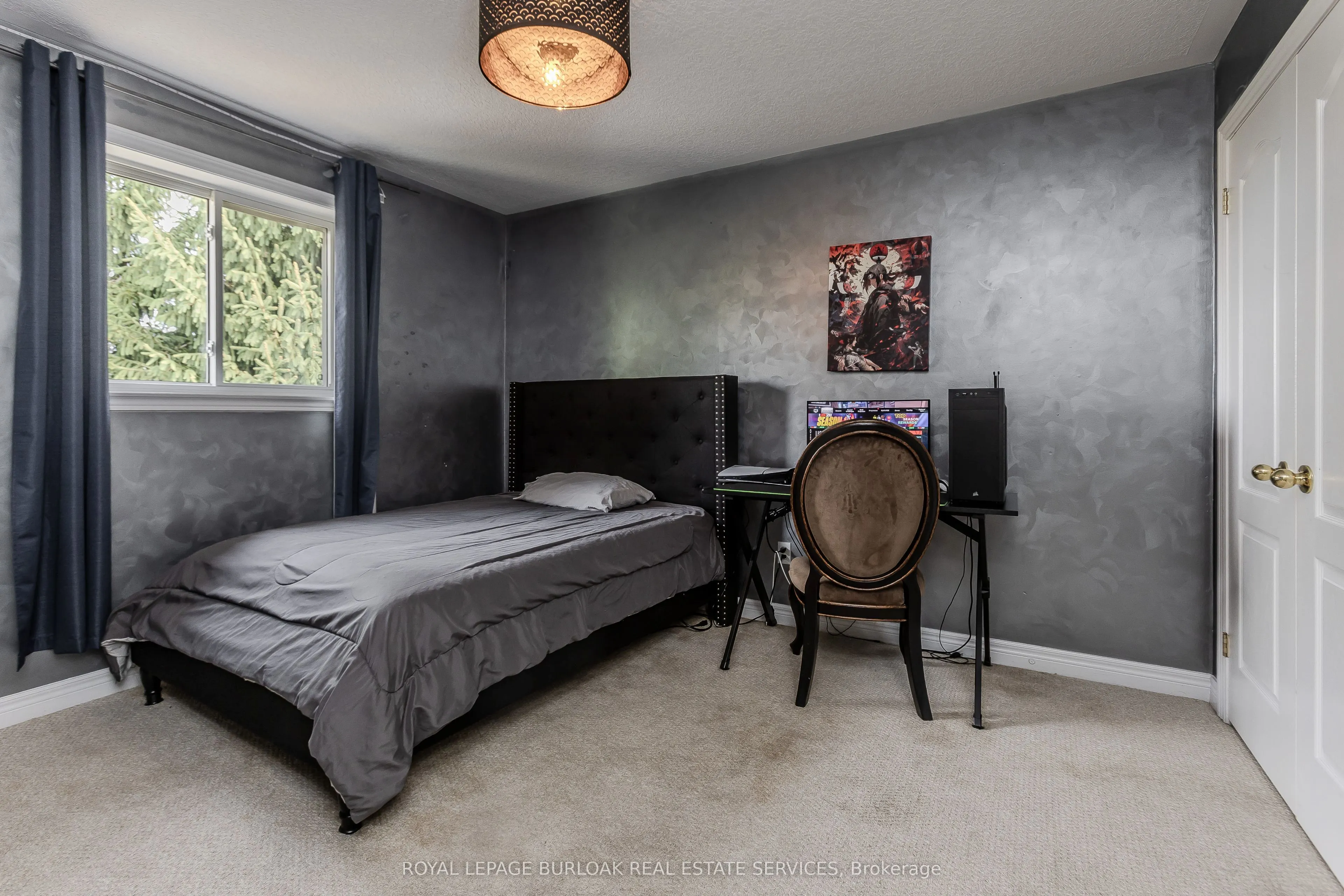 26 Grassyplain Drive