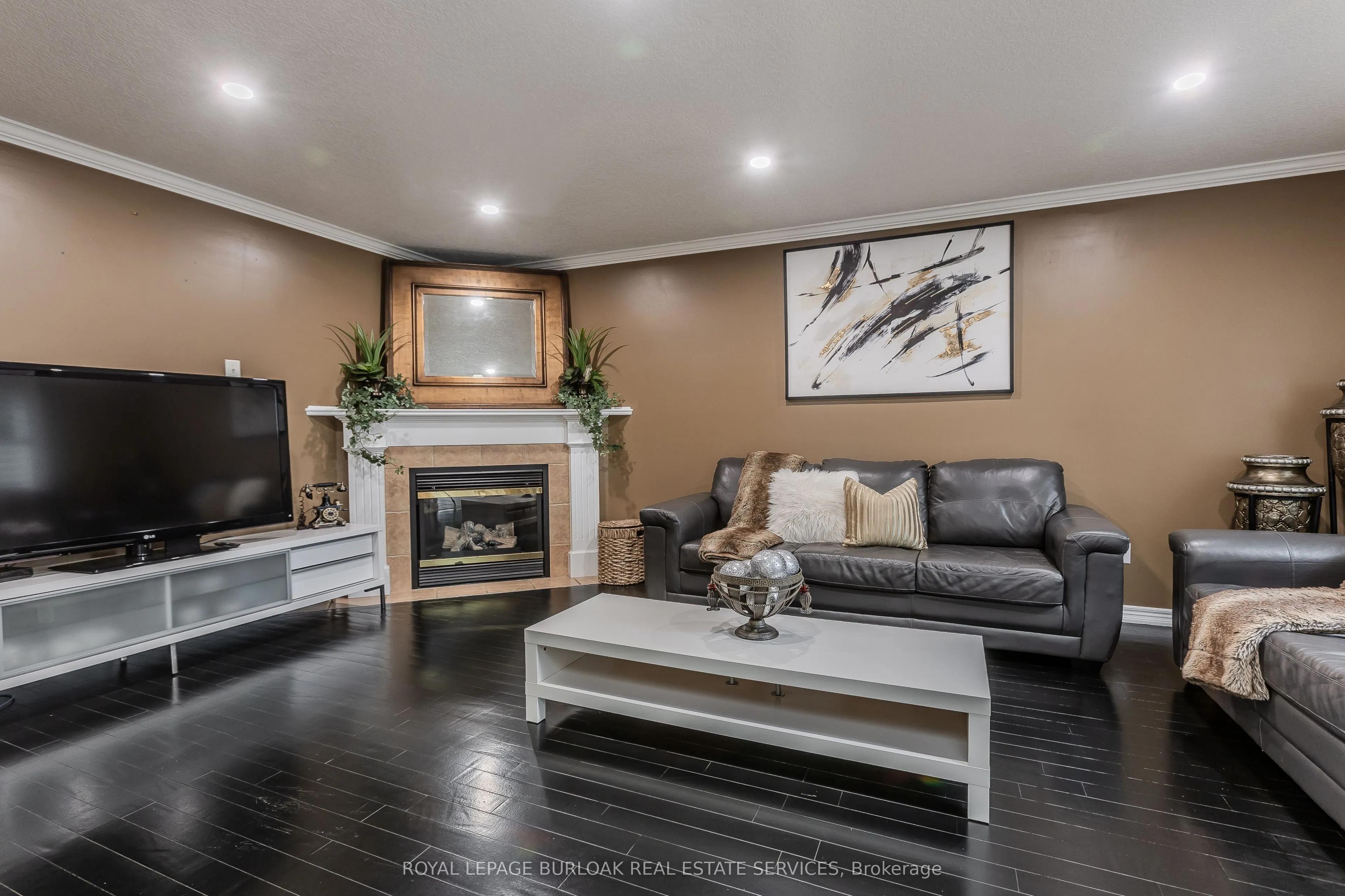26 Grassyplain Drive