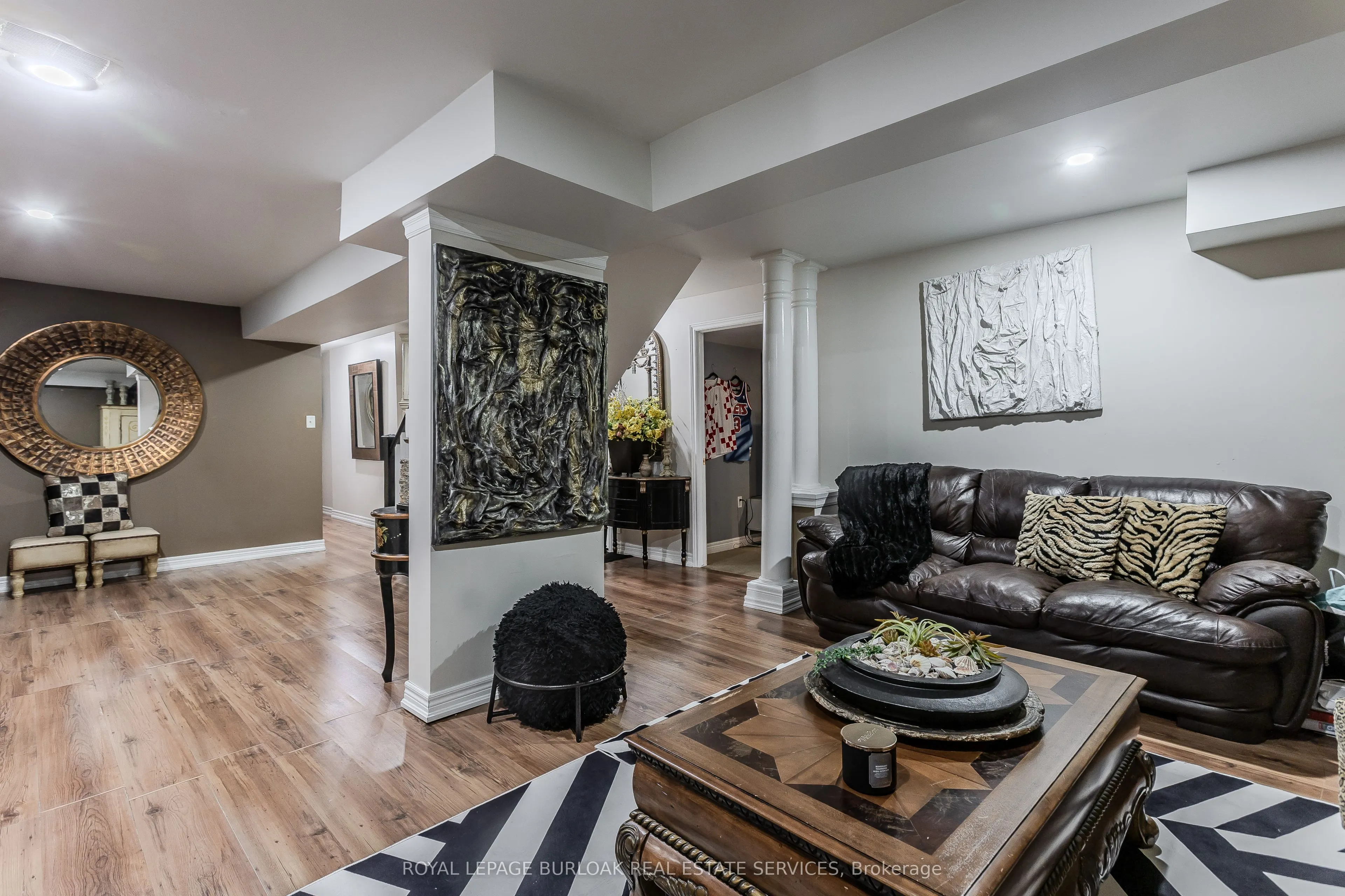 26 Grassyplain Drive