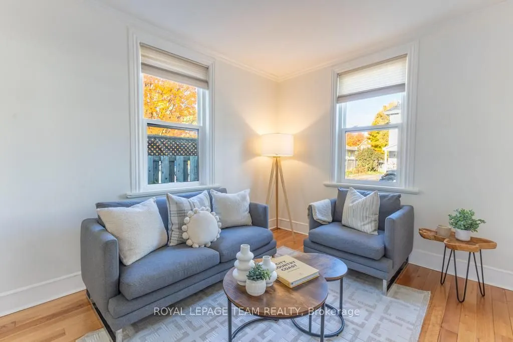 66 Hugh Street S