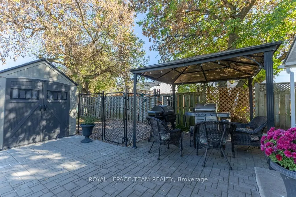 66 Hugh Street S