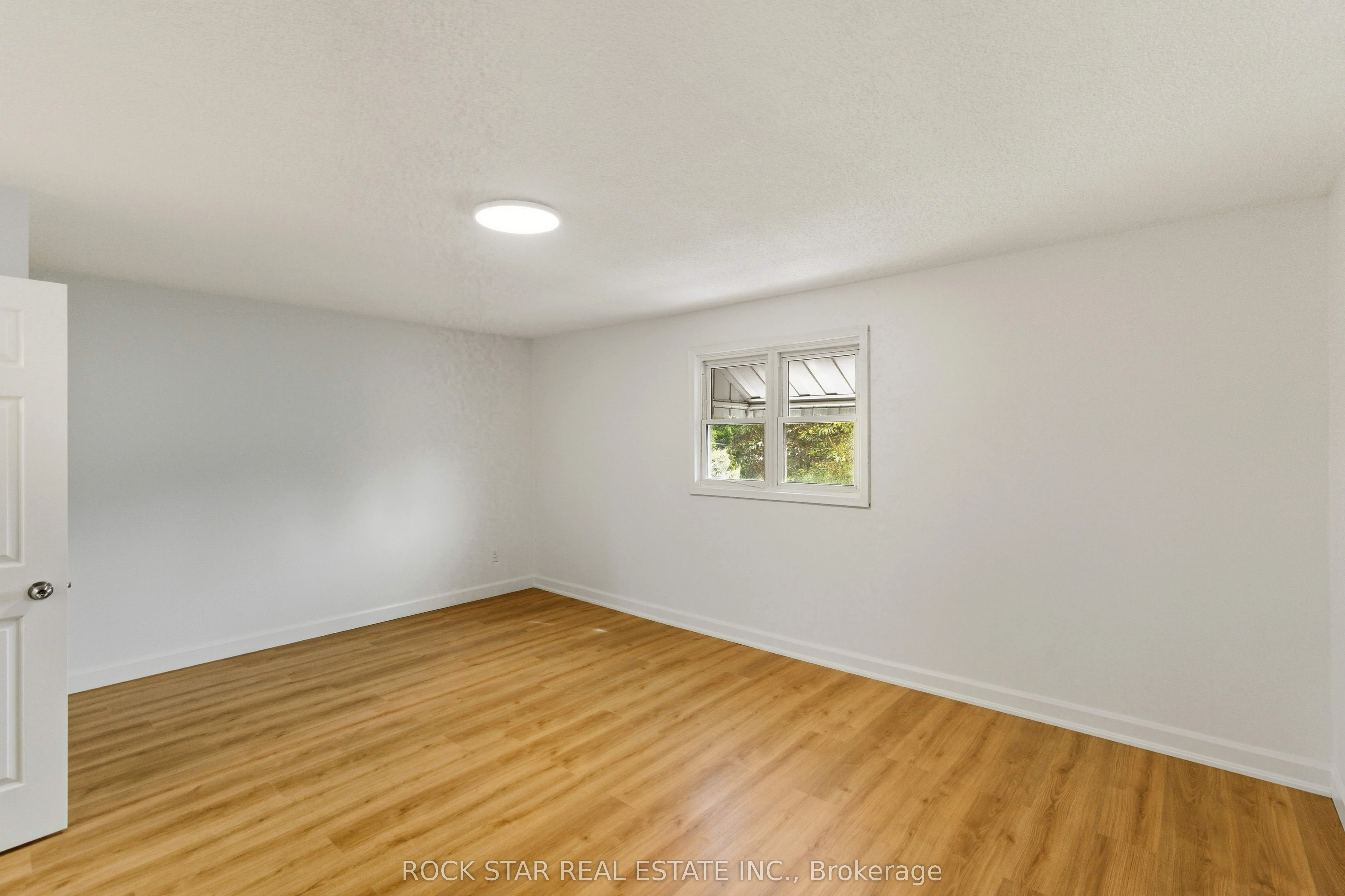 116 Robins Avenue