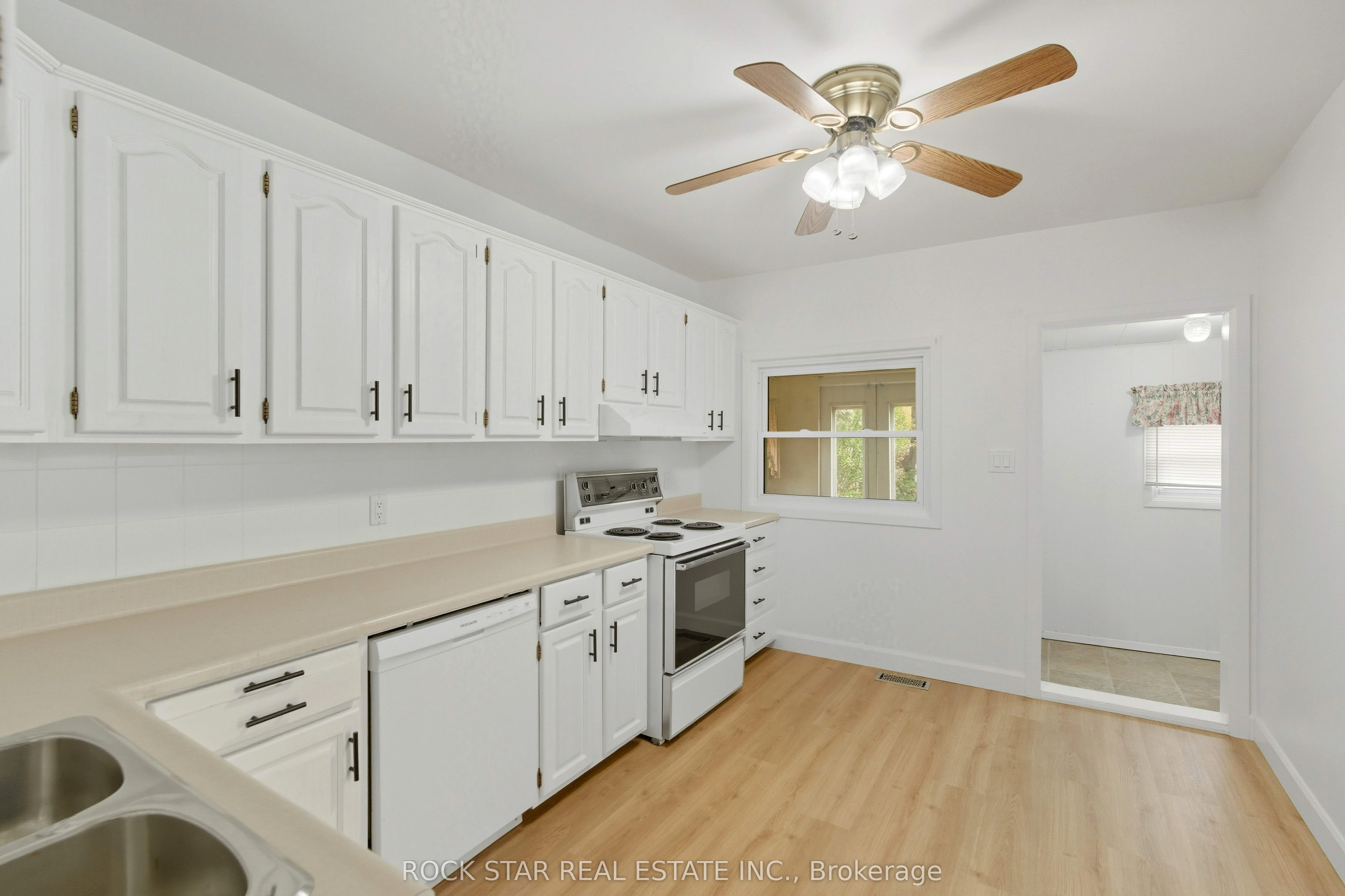 116 Robins Avenue