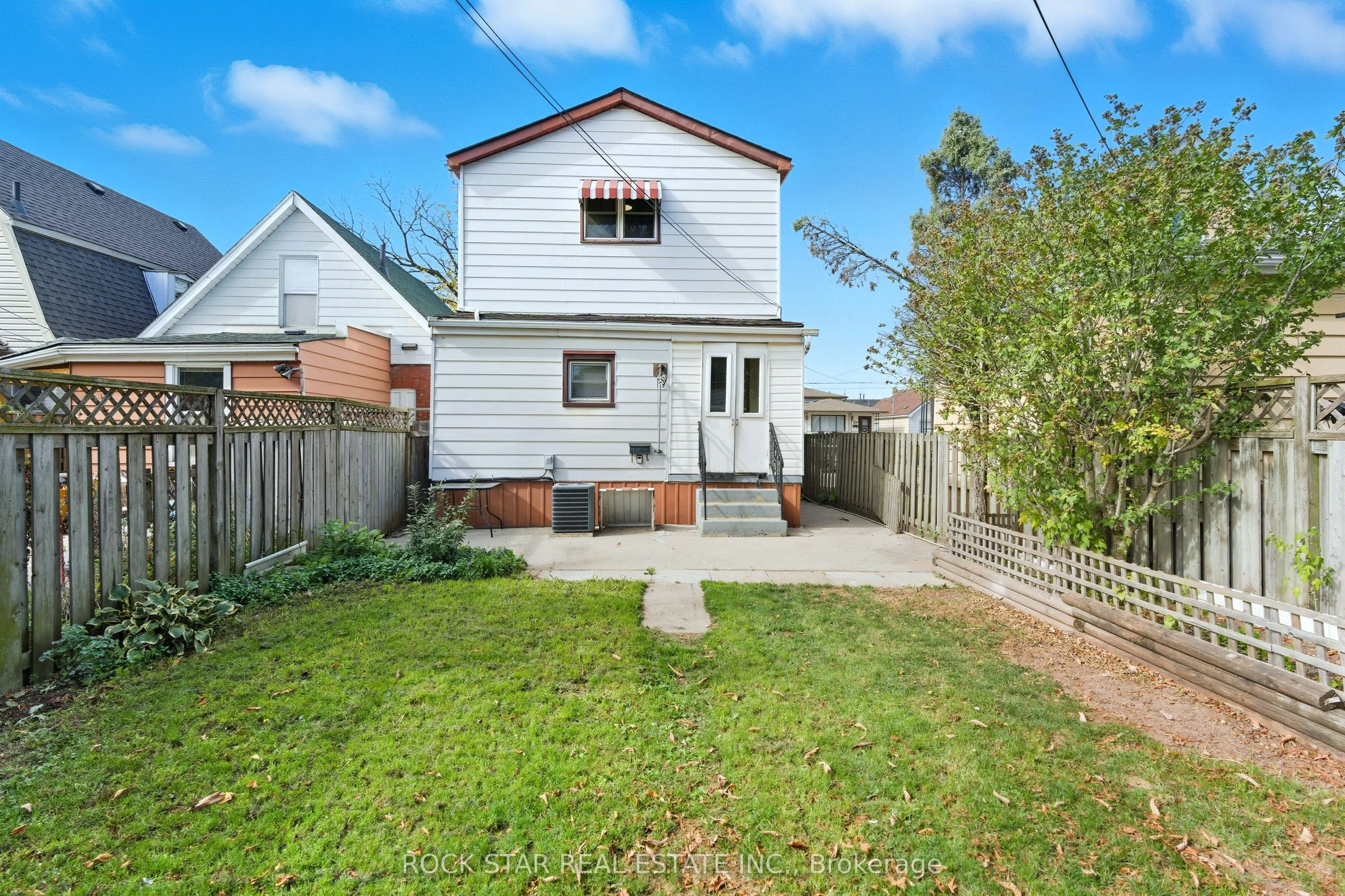 116 Robins Avenue