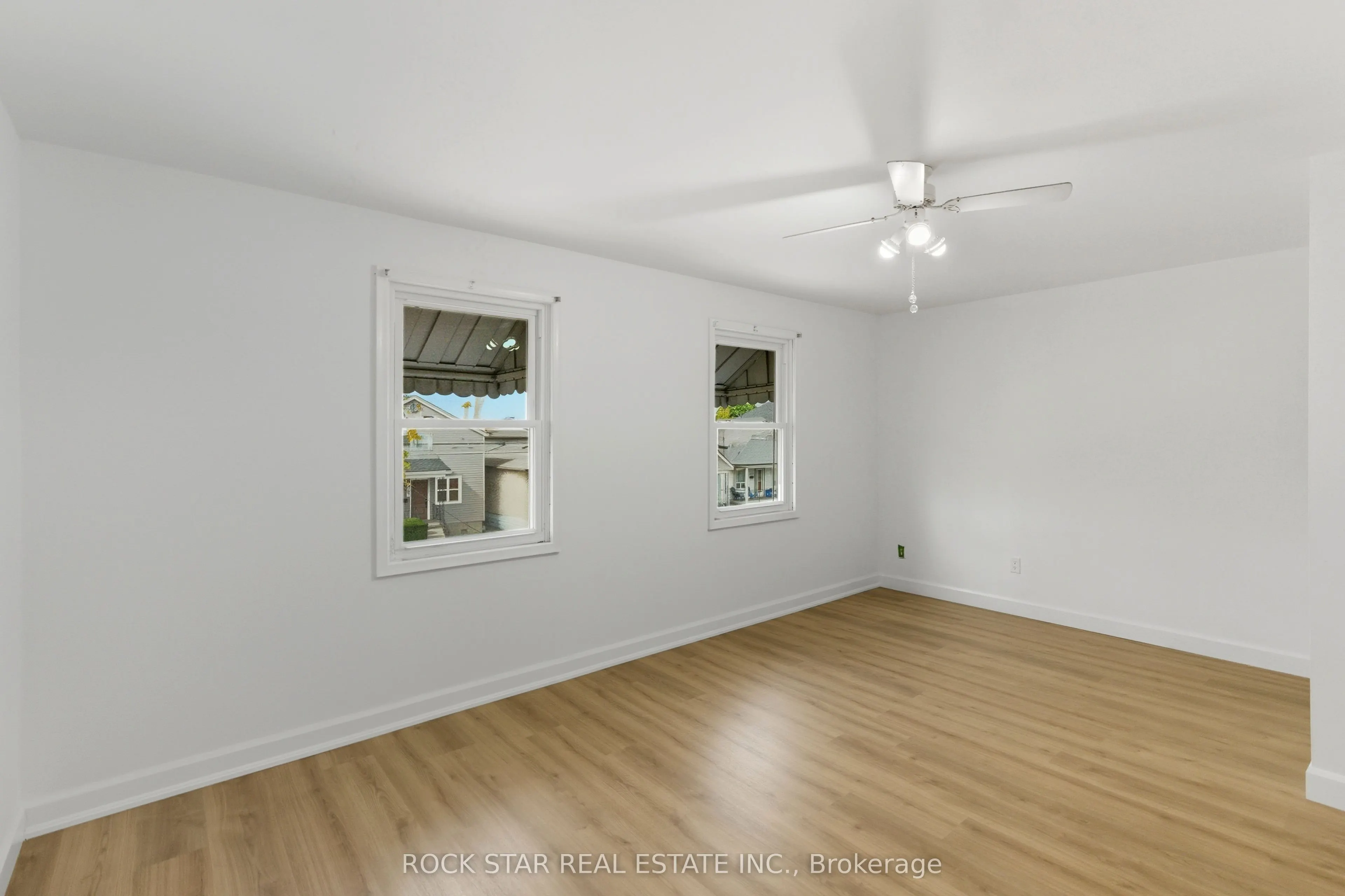 116 Robins Avenue